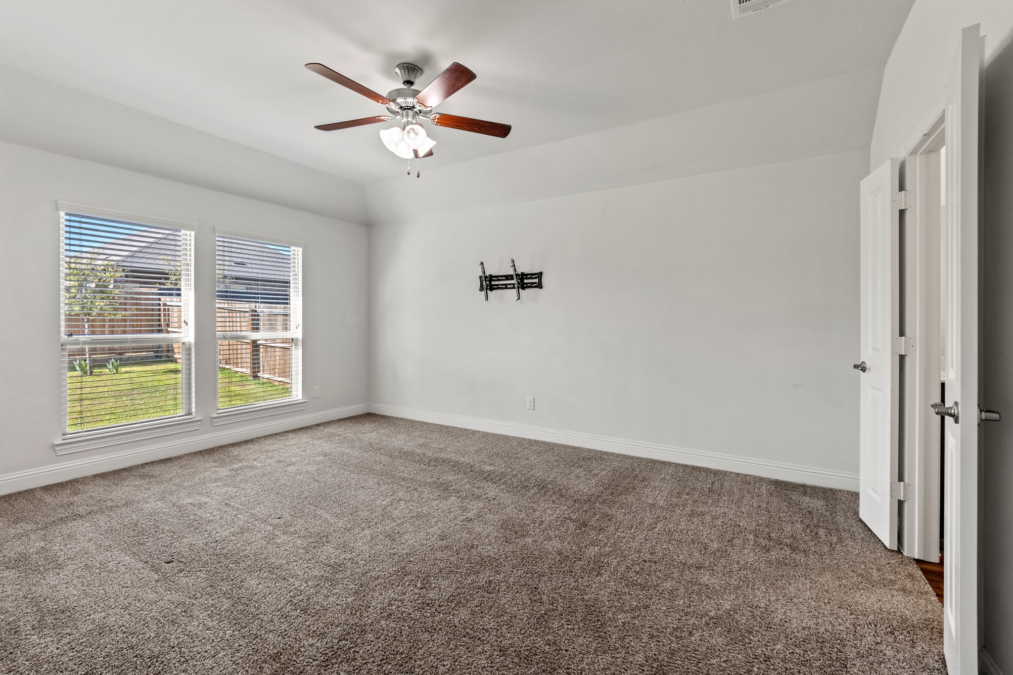 11004 Blaze, Aubrey, TX, 76227