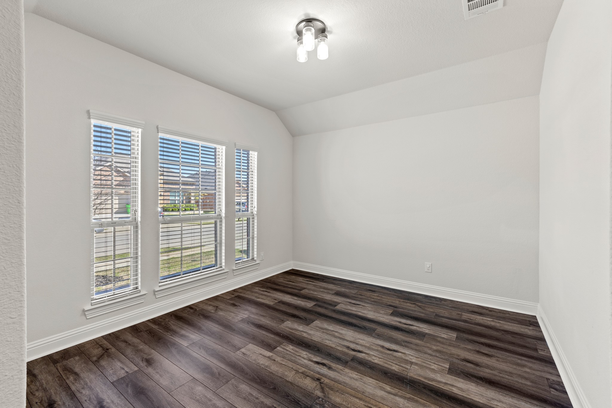 11004 Blaze, Aubrey, TX, 76227