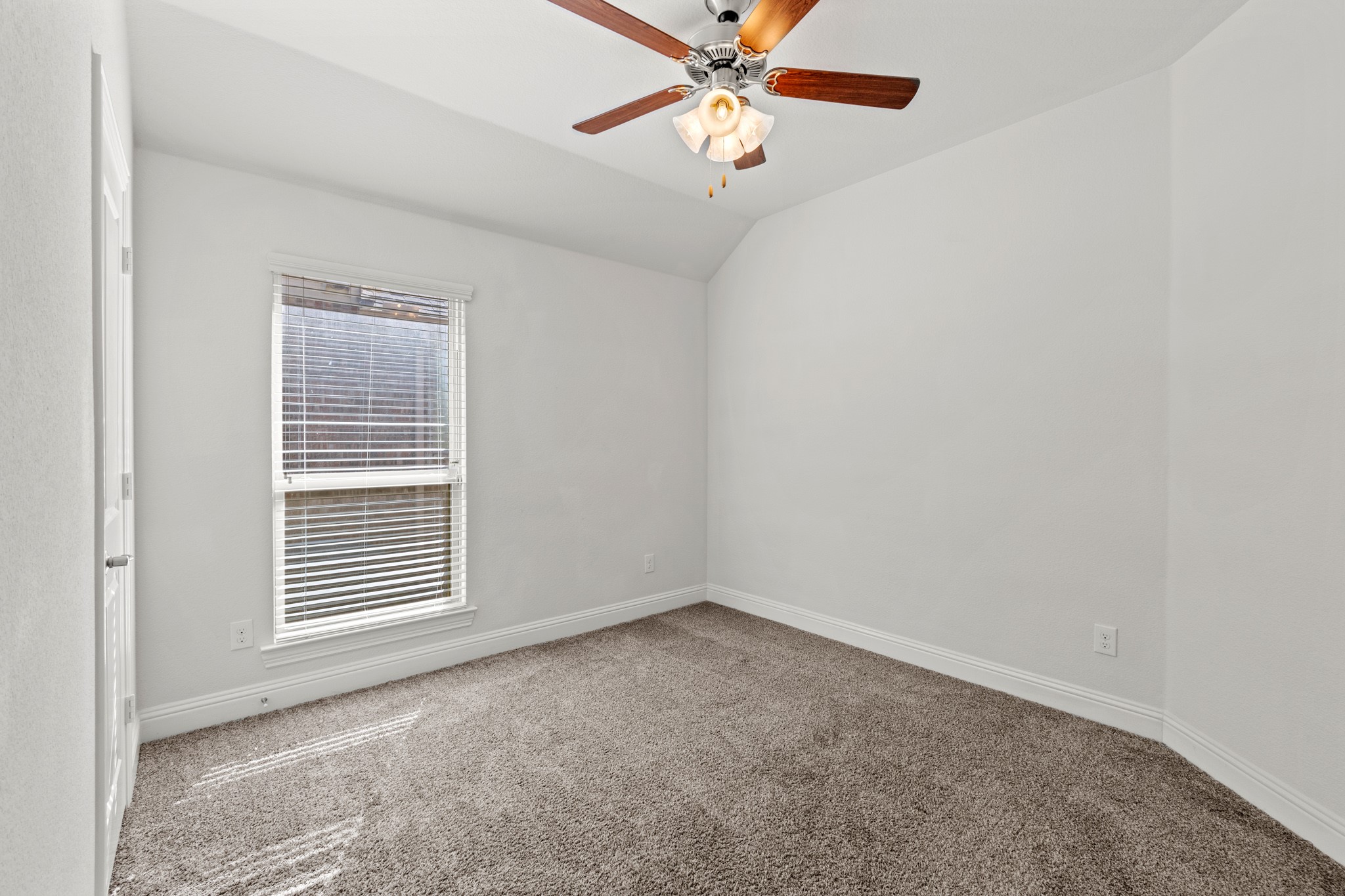 11004 Blaze, Aubrey, TX, 76227