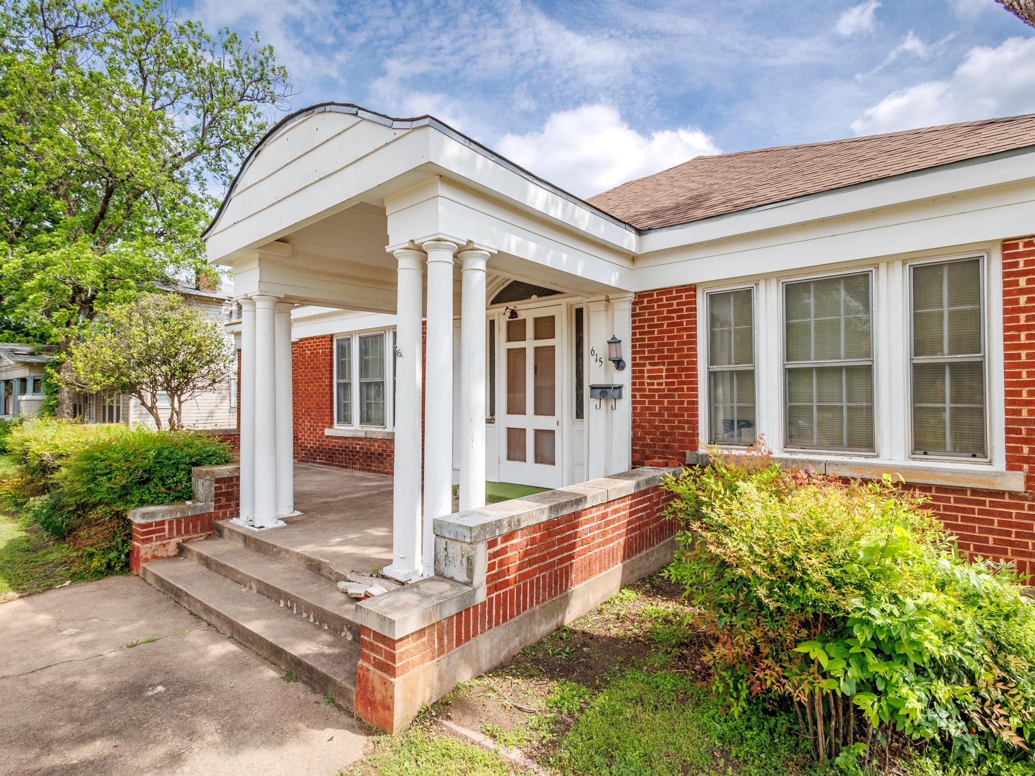615 W Liveoak Street, Coleman, TX, 76834