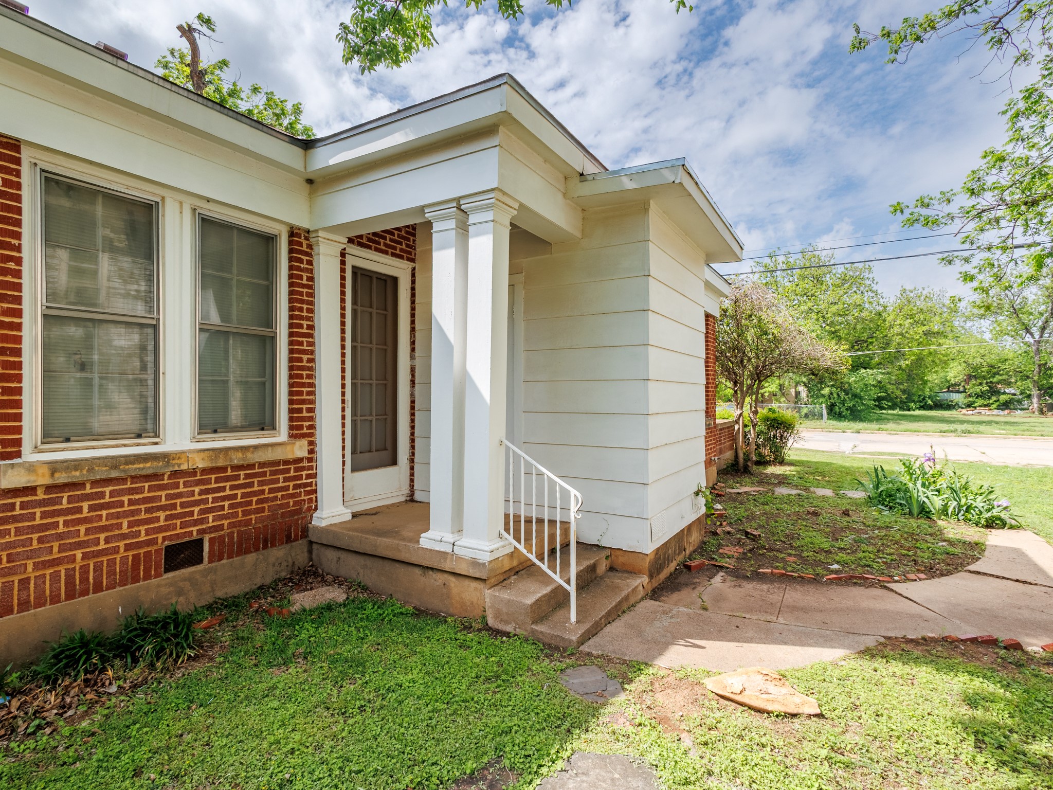 615 W Liveoak Street, Coleman, TX, 76834