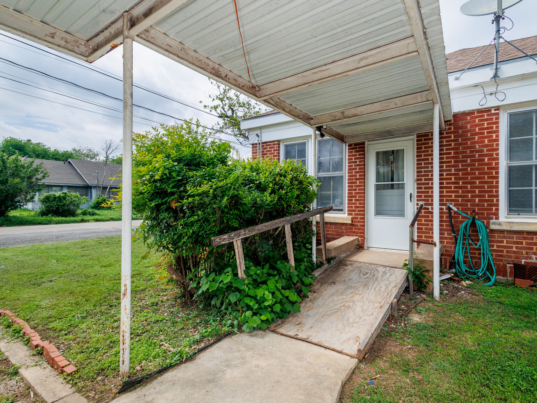615 W Liveoak Street, Coleman, TX, 76834
