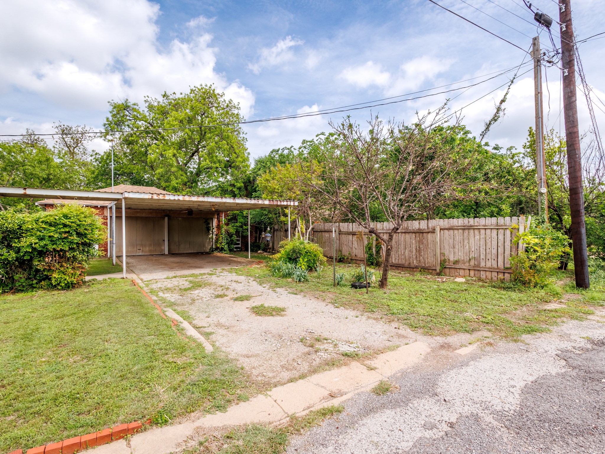 615 W Liveoak Street, Coleman, TX, 76834