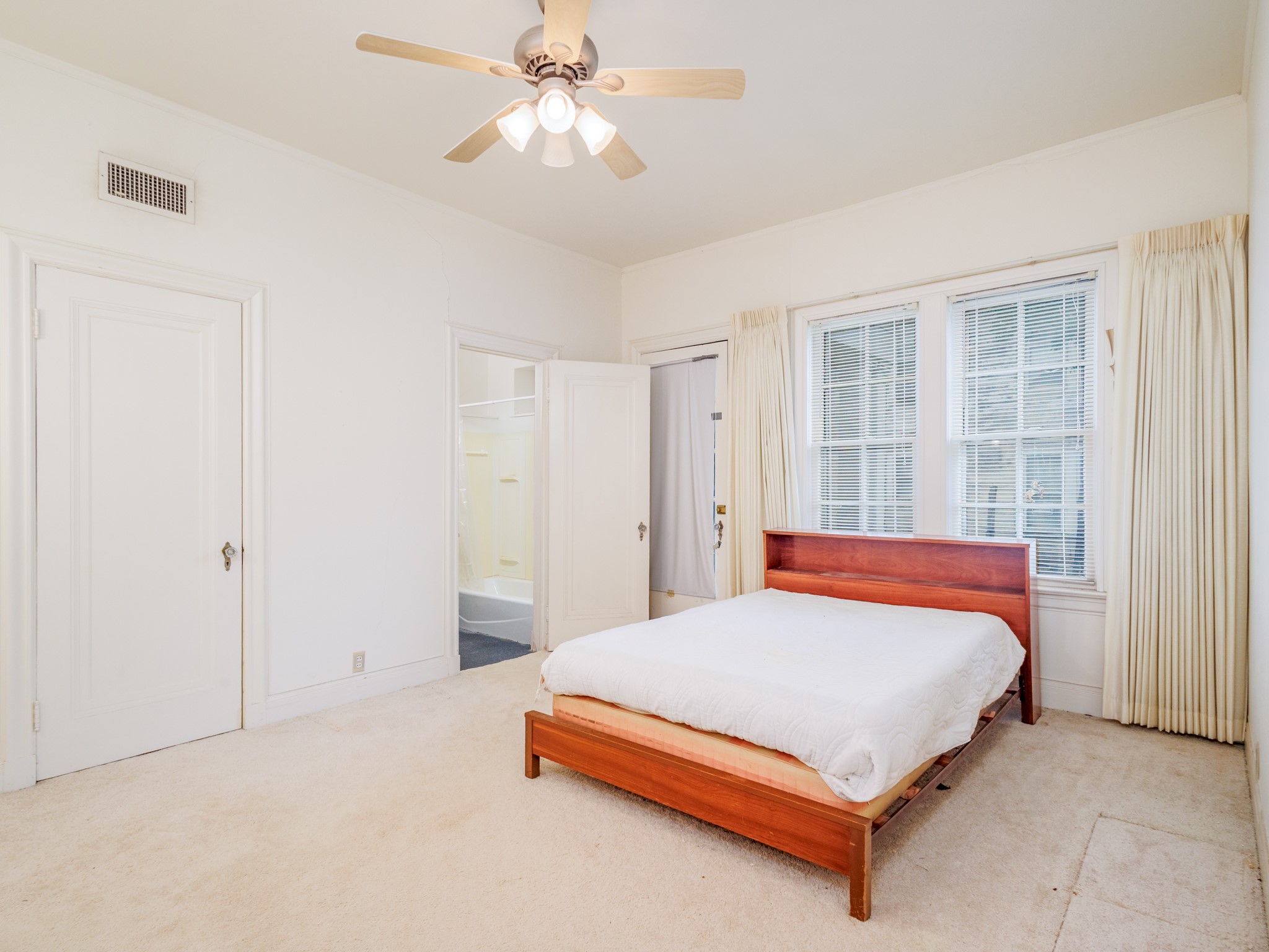 615 W Liveoak Street, Coleman, TX, 76834