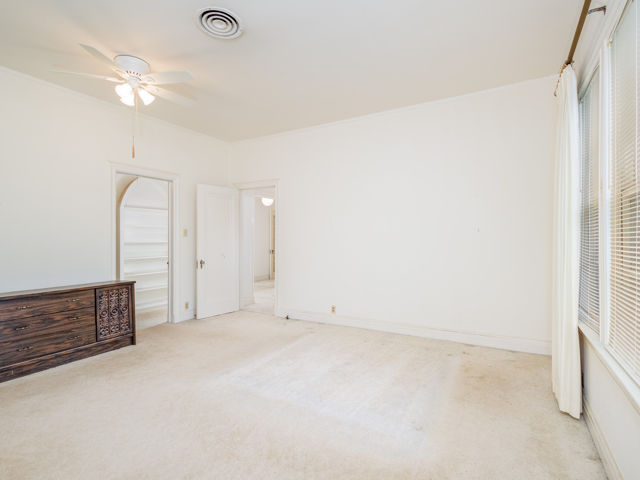 615 W Liveoak Street, Coleman, TX, 76834