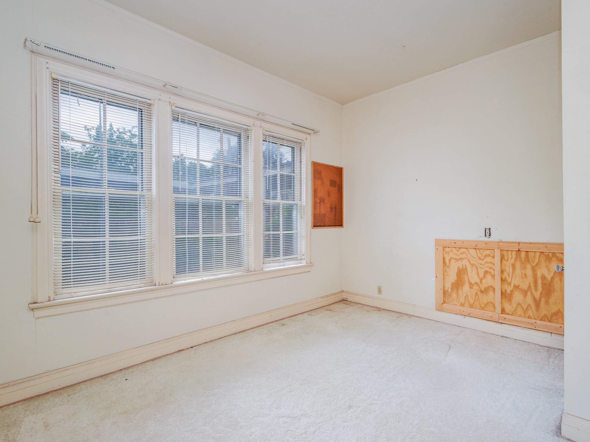 615 W Liveoak Street, Coleman, TX, 76834