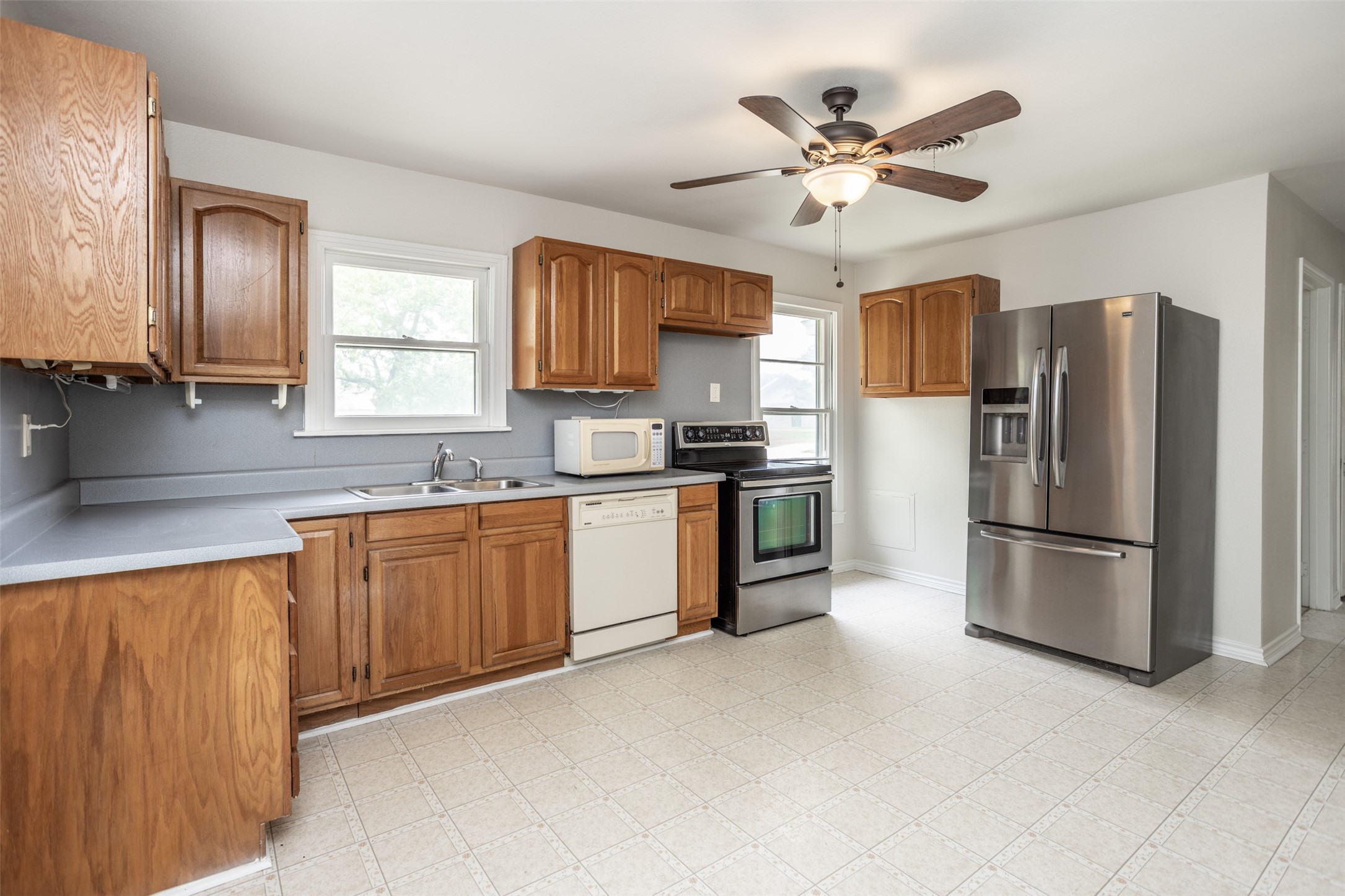1102 Fair Avenue, Gainesville, TX, 76240