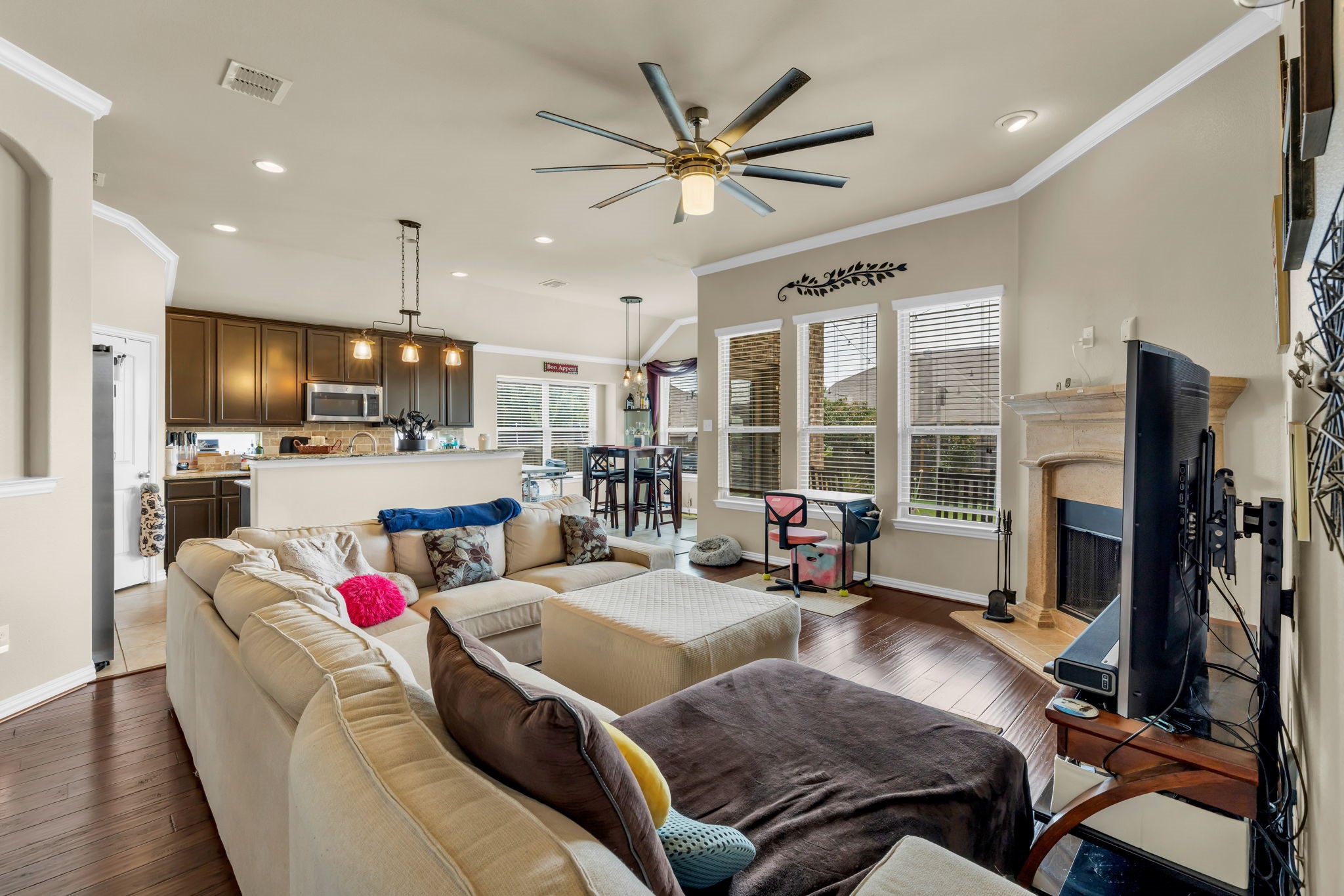 1629 Suncatcher Way, Fort Worth, TX, 76052