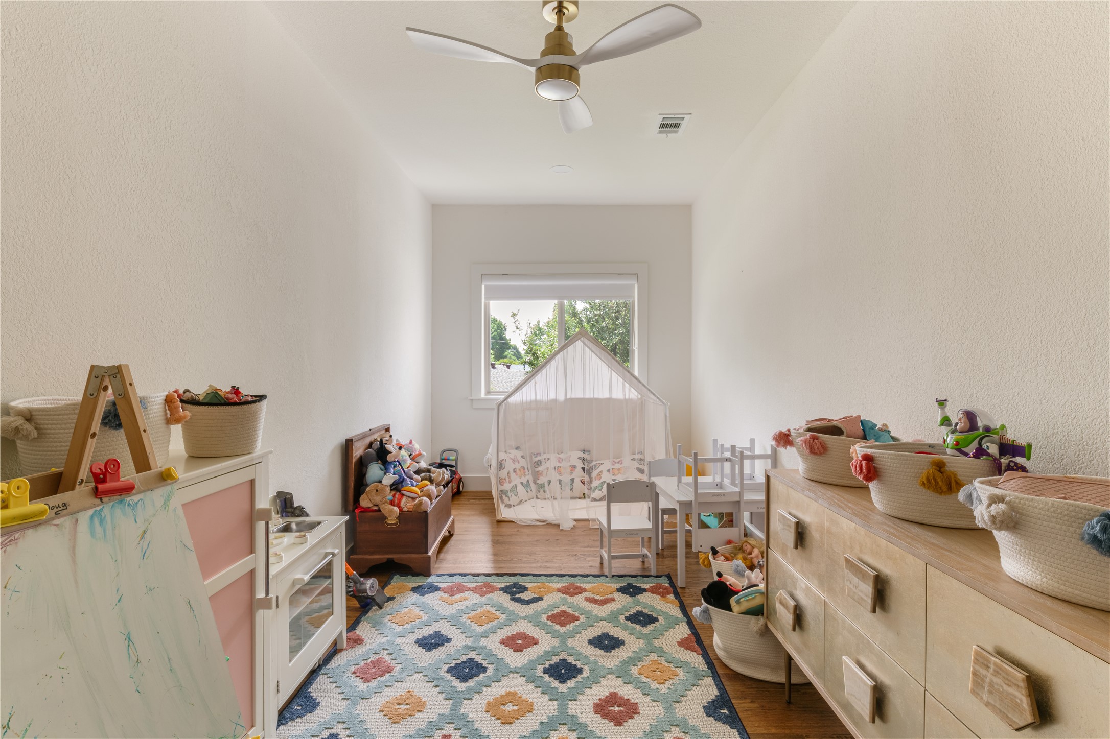 9831 Lakemont Drive, Dallas, TX, 75220