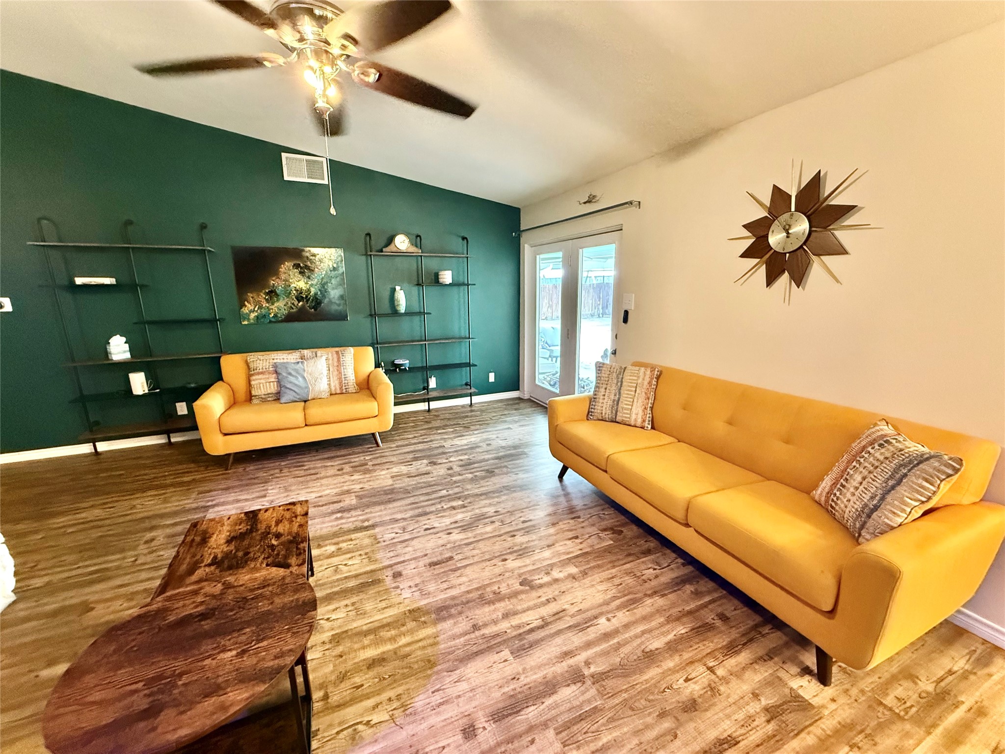 1206 Mildred Lane, Benbrook, TX, 76126
