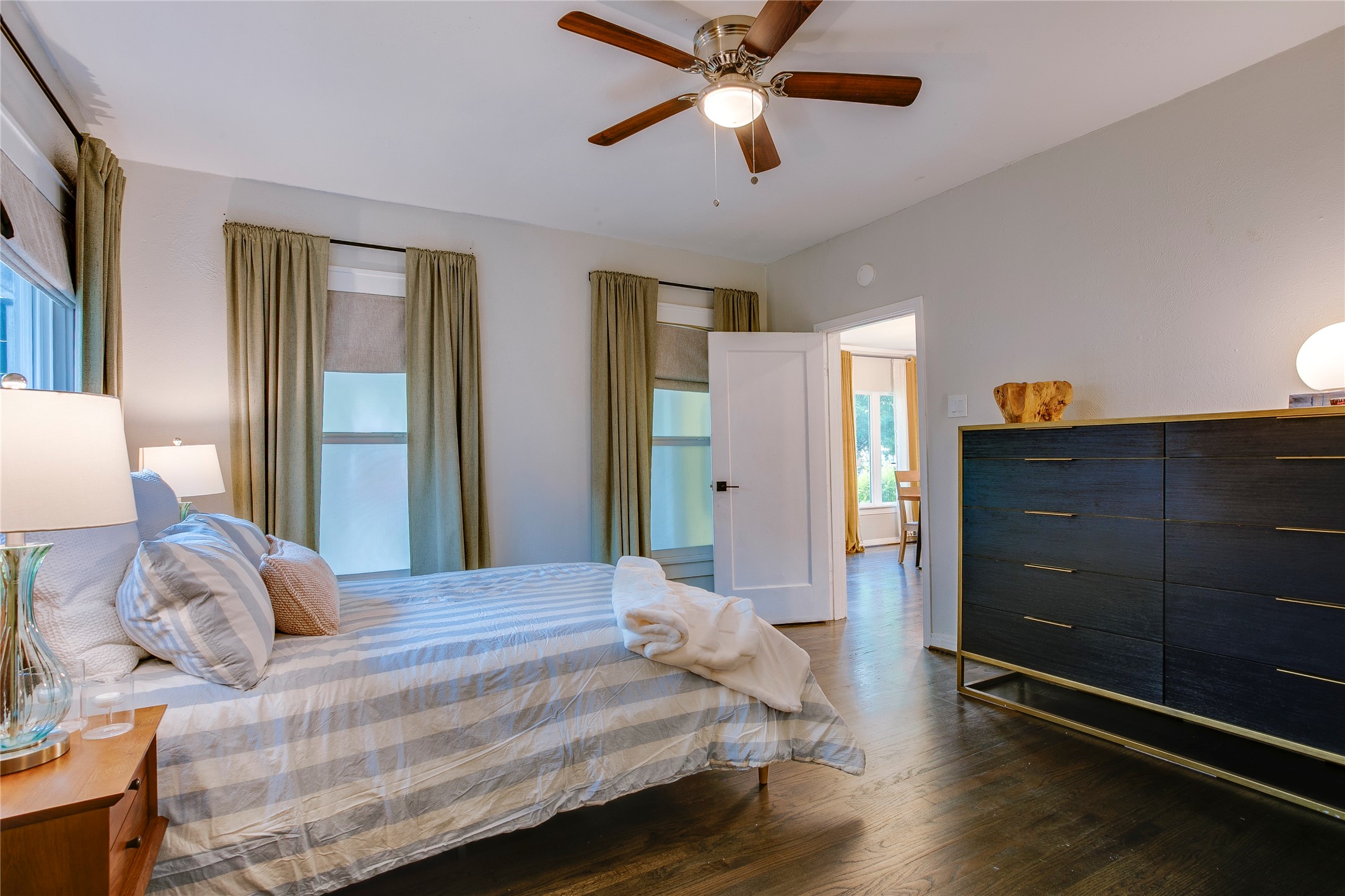118 S Marlborough Avenue, Dallas, TX, 75208