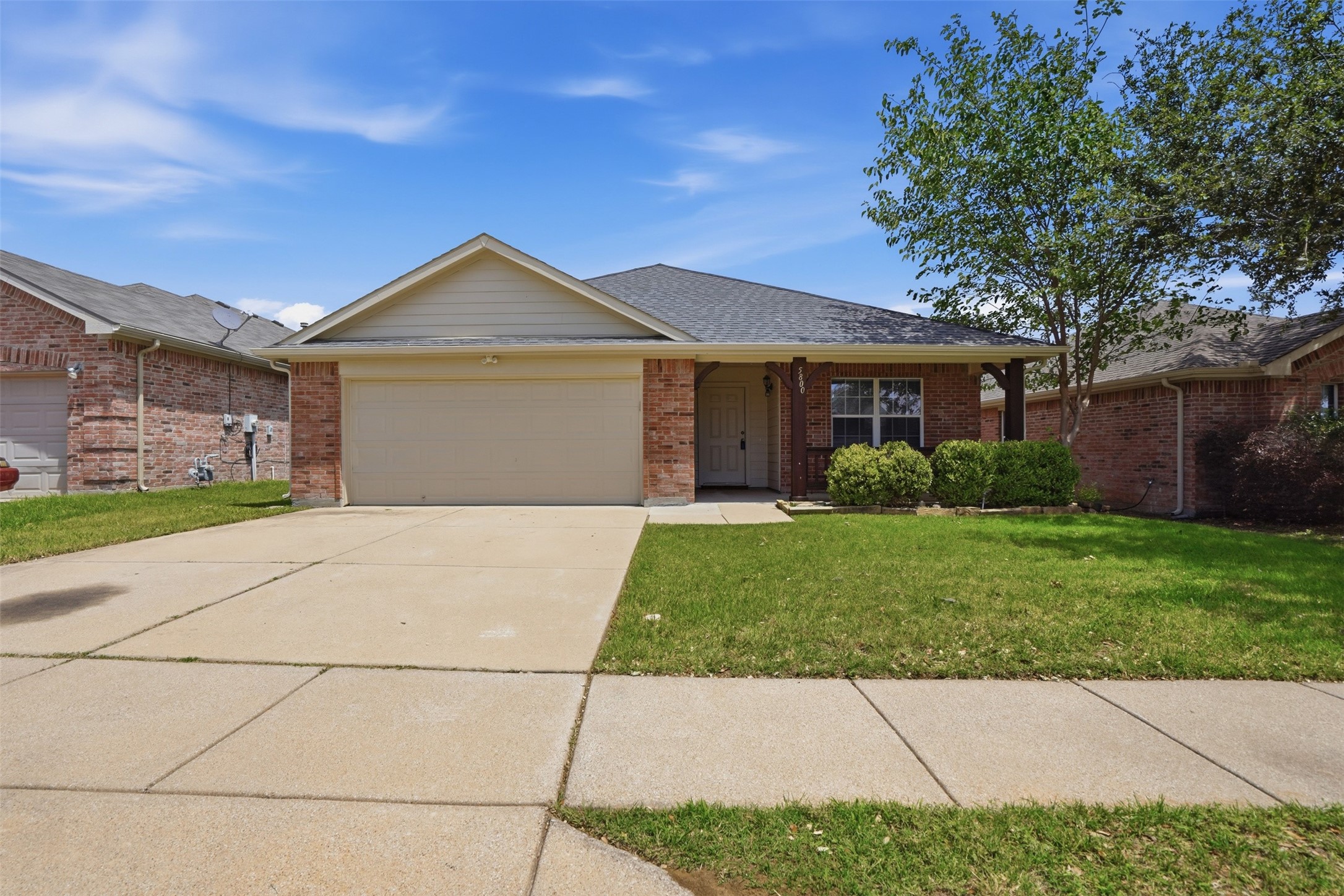 Property photo 01 of 5800 Blue Ribbon Road Fort, Worth, TX 76179 | MLS #21255565