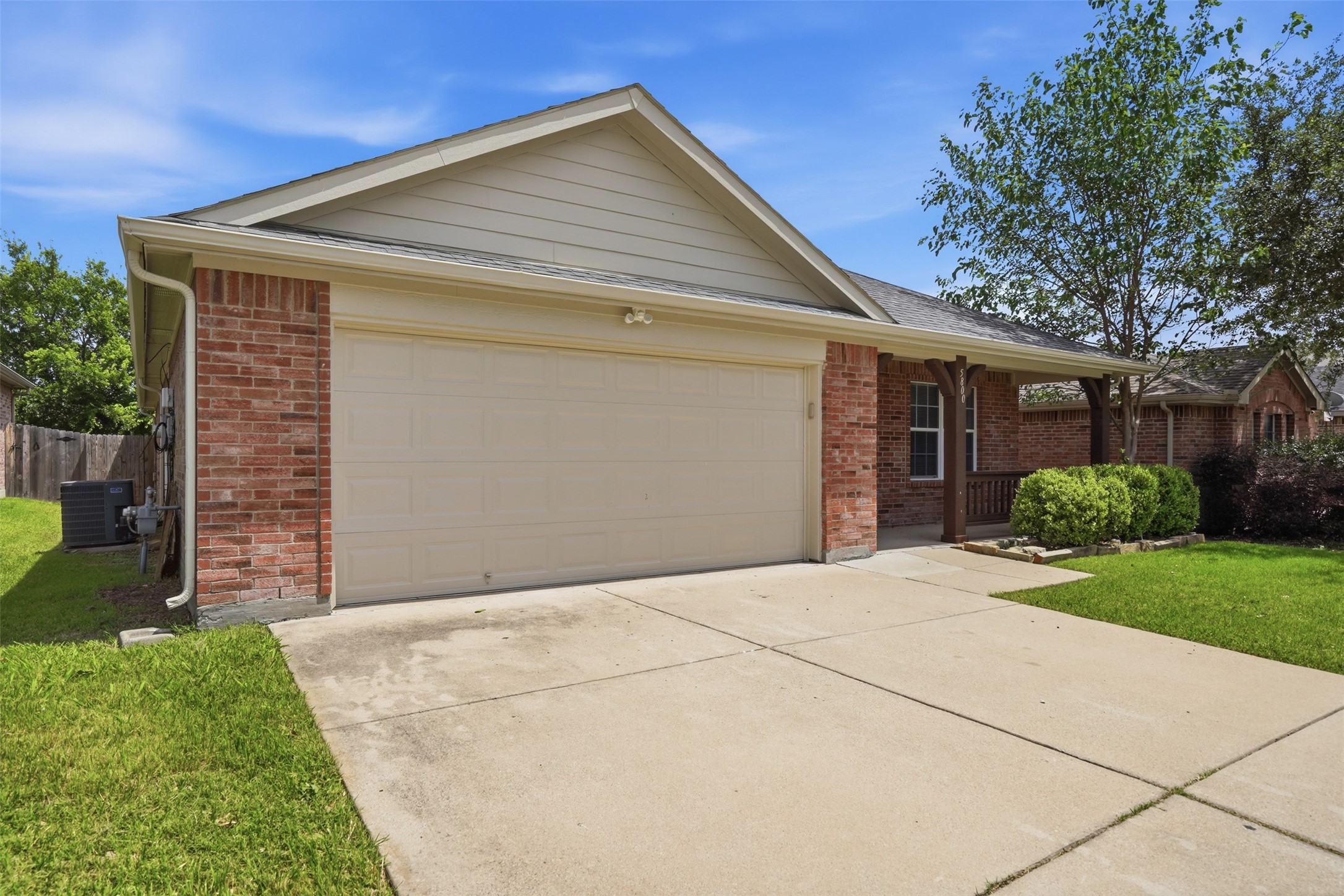5800 Blue Ribbon Road, Fort Worth, TX, 76179