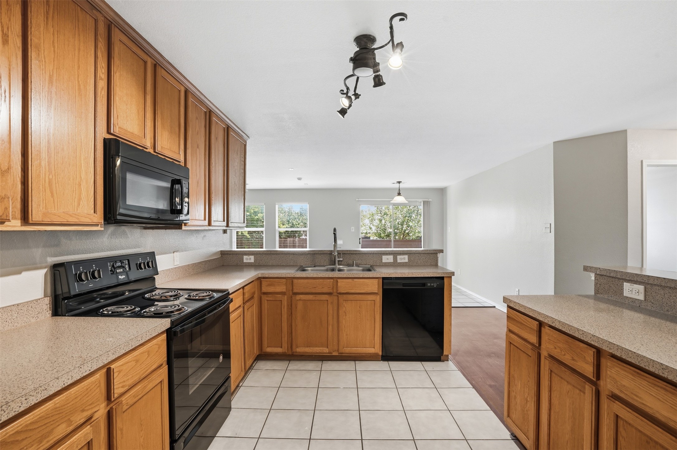 5800 Blue Ribbon Road, Fort Worth, TX, 76179