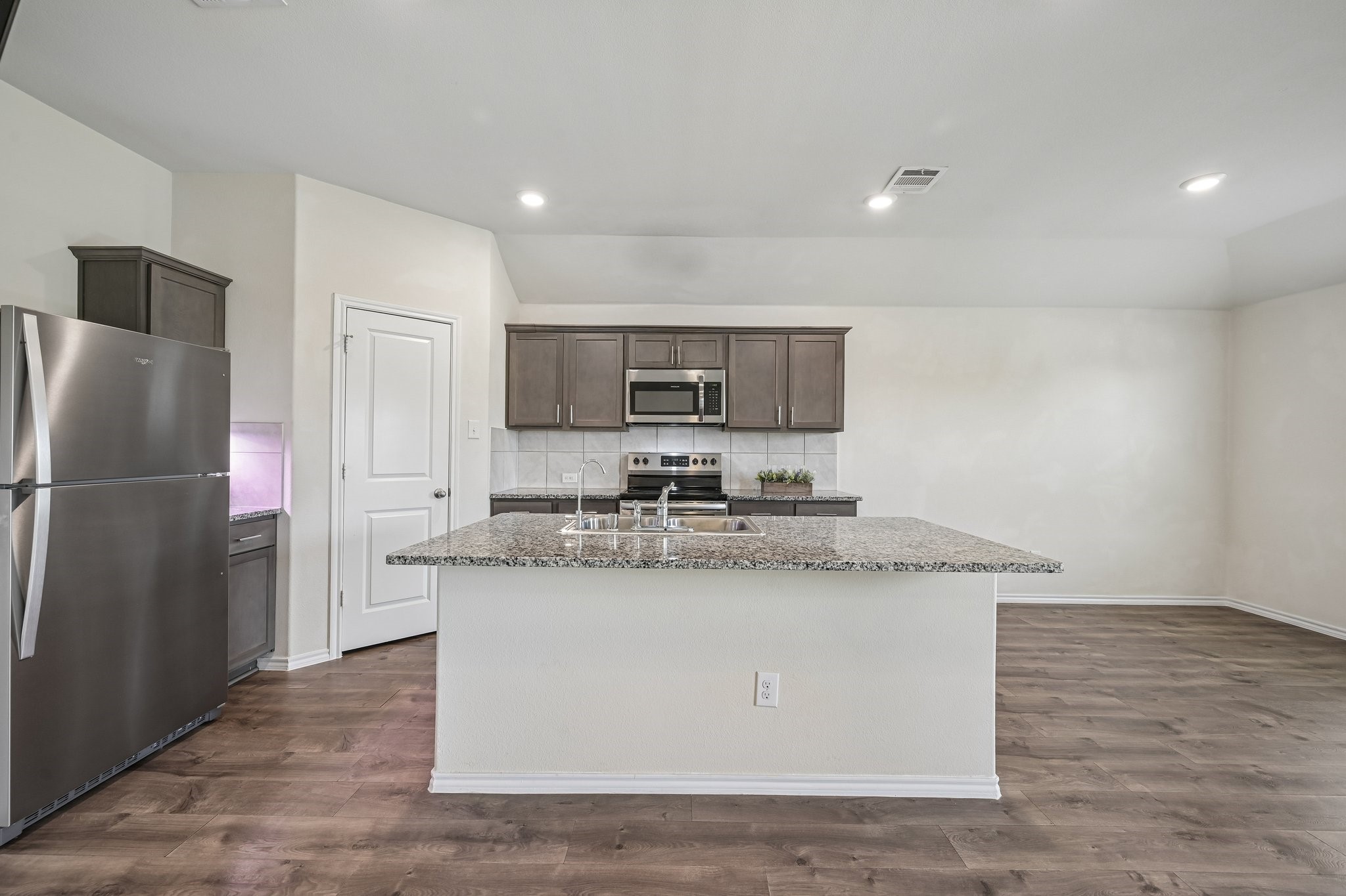904 Alton Drive, Aubrey, TX, 76227