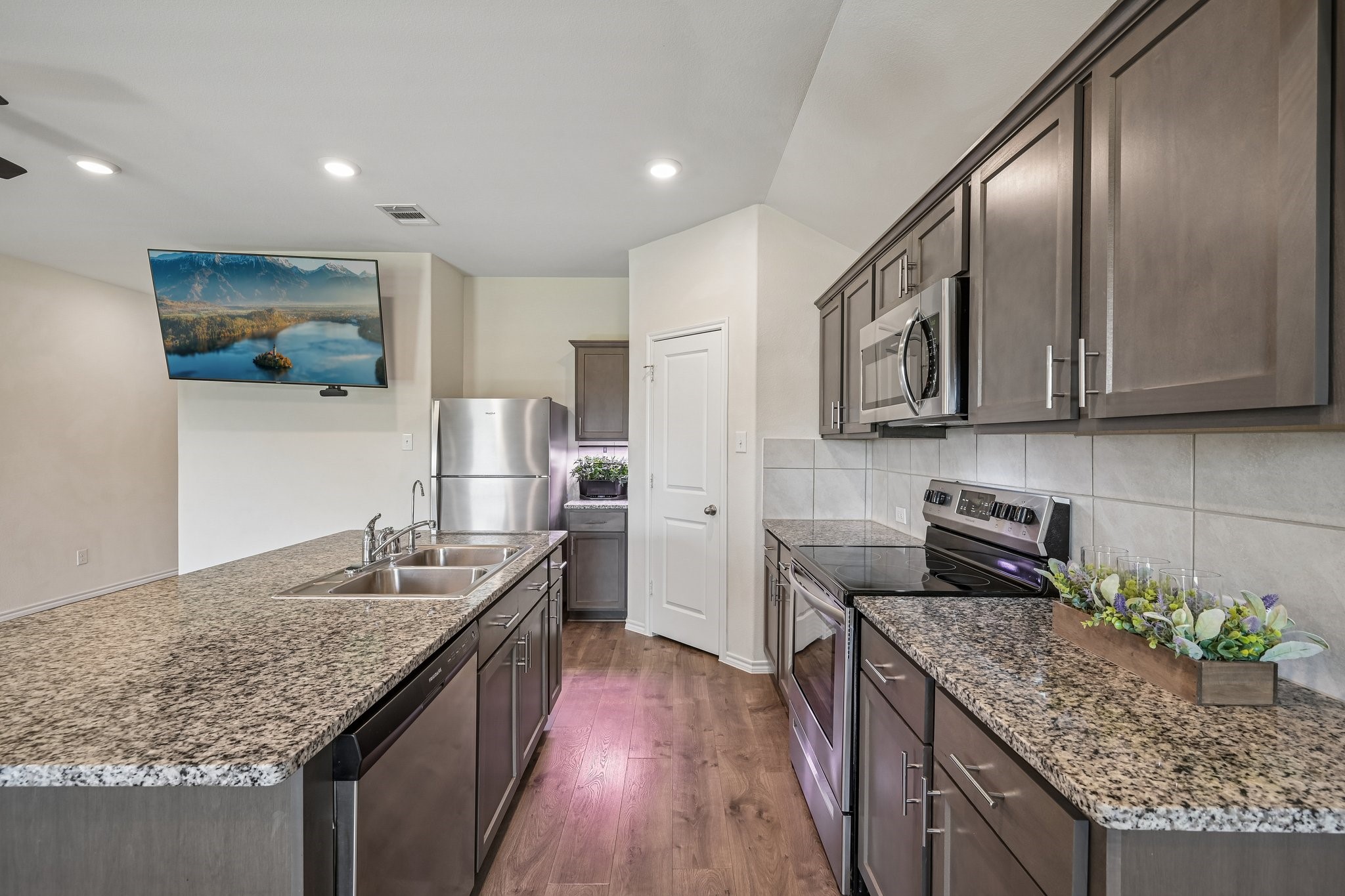 904 Alton Drive, Aubrey, TX, 76227