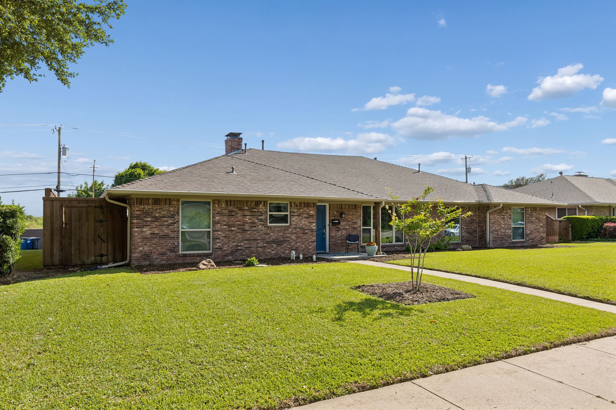 Property photo 02 of 3456 Salisbury Drive, Dallas, TX 75229 | MLS #21255757