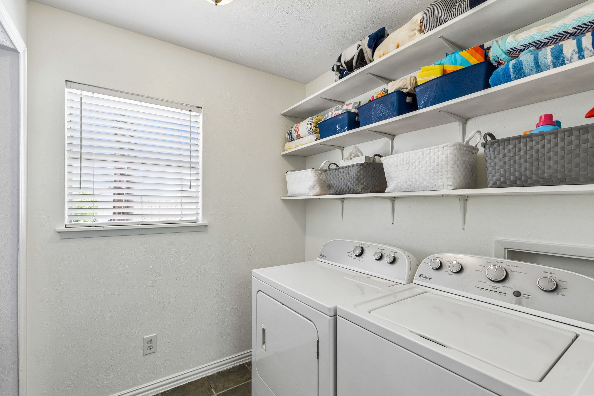 1833 Woodbury, Carrollton, TX, 75007