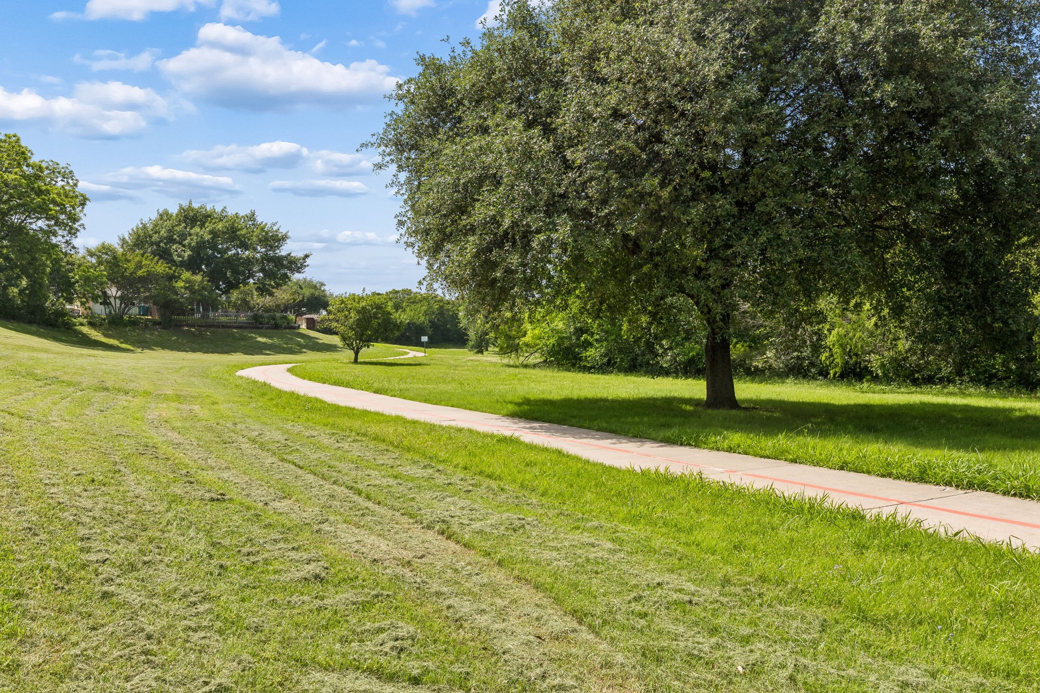 1833 Woodbury, Carrollton, TX, 75007