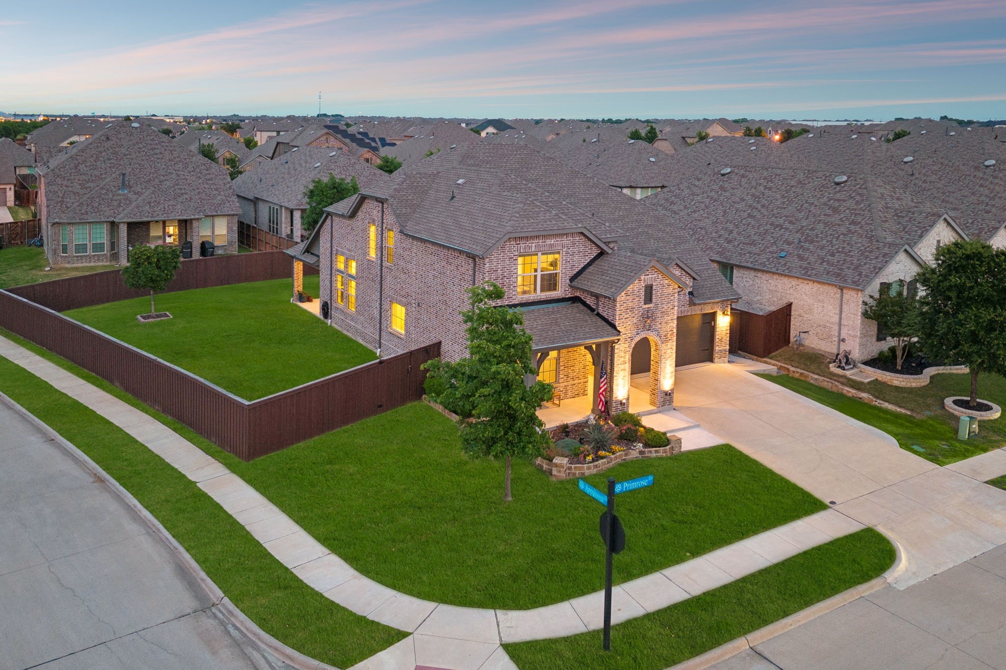 Property photo 02 of 3936 Primrose Drive, Aubrey, TX 76227 | MLS #21256228