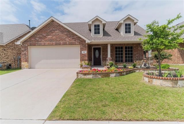 Property photo 01 of 562 Jamestown Lane, Fate, TX 75189 | MLS #21256501