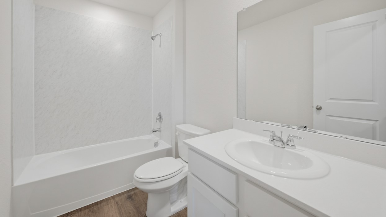 3200 Charleston Drive, Ennis, TX, 75119