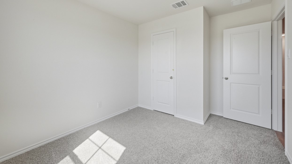 3200 Charleston Drive, Ennis, TX, 75119