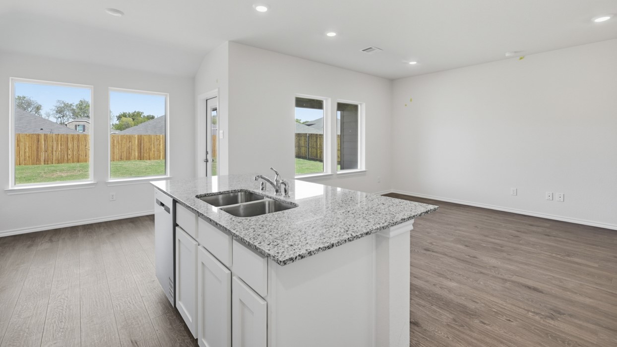 3200 Charleston Drive, Ennis, TX, 75119