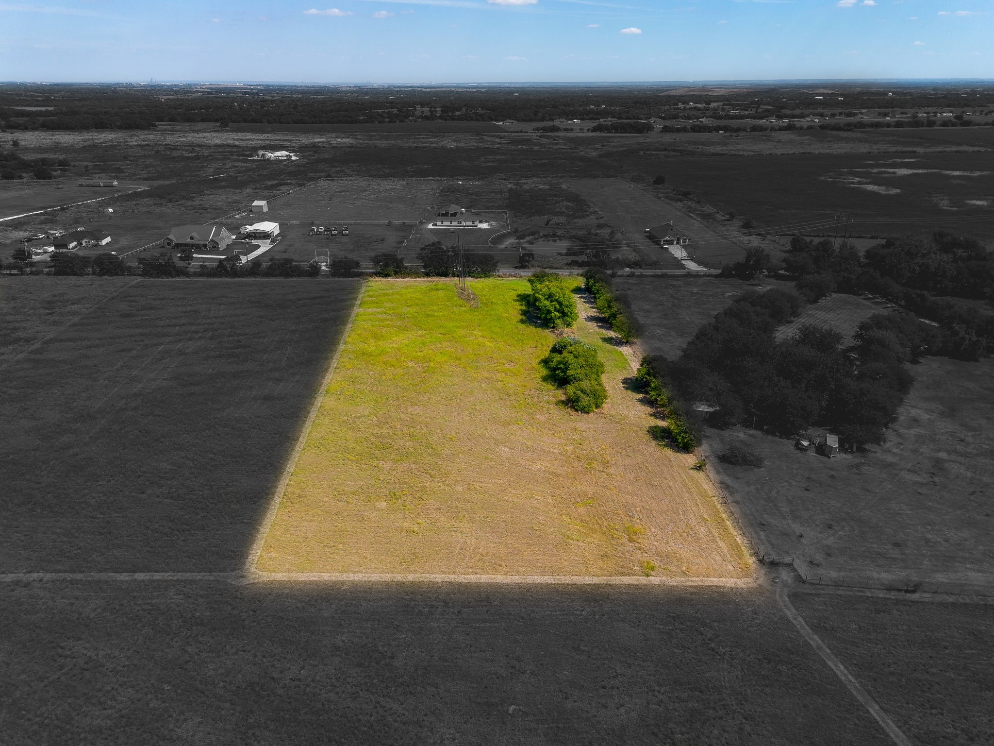 Property photo 02 of 4004 County Road 405, Alvarado, TX 76009 | MLS #21256819