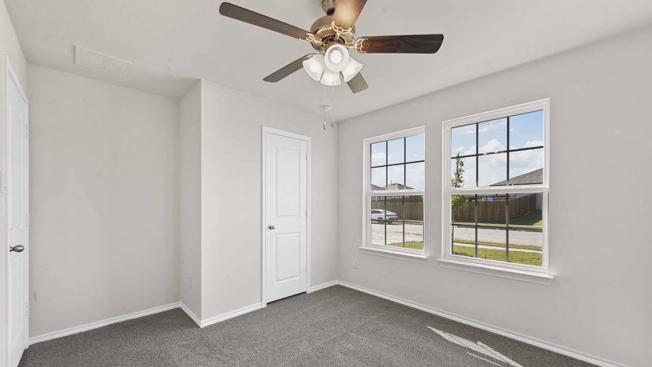 Property photo 04 of 412 Saddle Blanket Drive, Josephine, TX 75173 | MLS #21256968