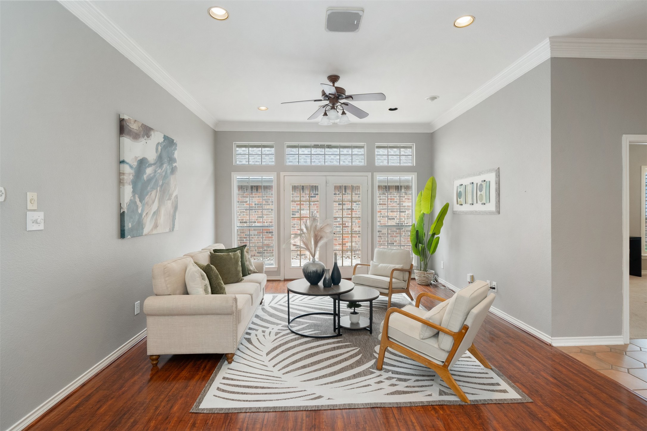 Property photo 04 of 8620 Forest Glen Drive, Irving, TX 75063 | MLS #21257615