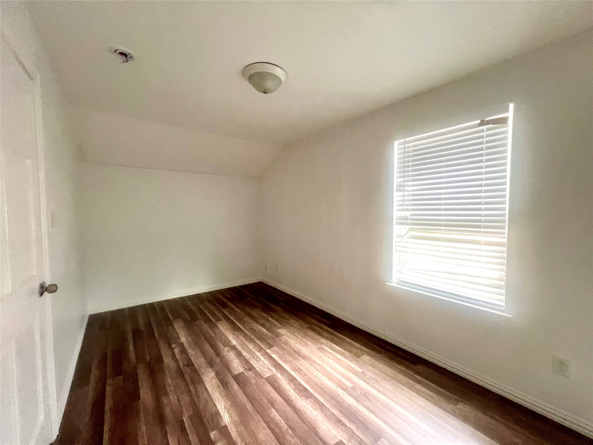 1919 E Ledbetter Drive, Dallas, TX, 75216