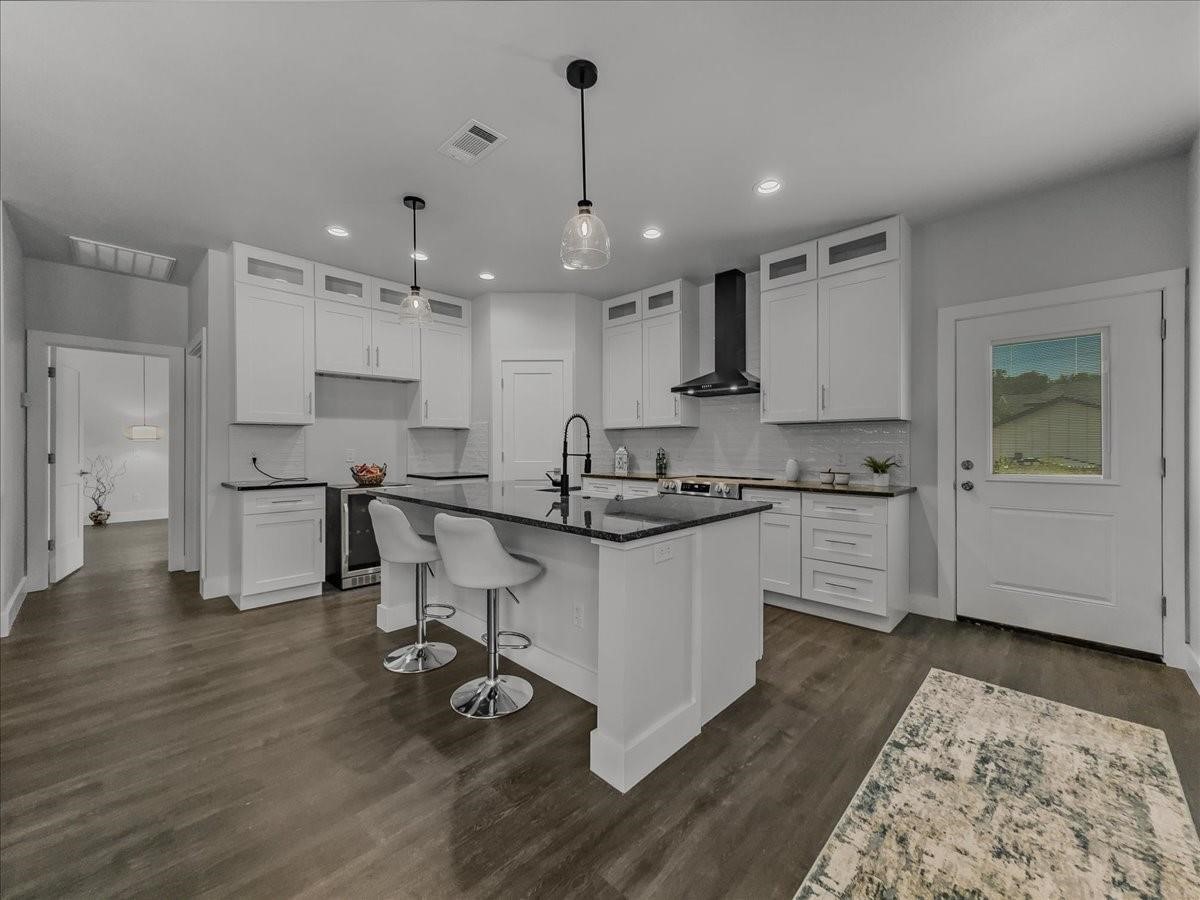 Property photo 04 of 3612 Broken Bow Drive, Granbury, TX 76048 | MLS #21258140
