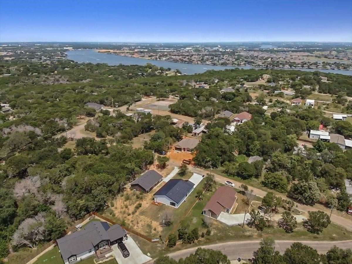 Property photo 02 of 3612 Broken Bow Drive, Granbury, TX 76048 | MLS #21258152