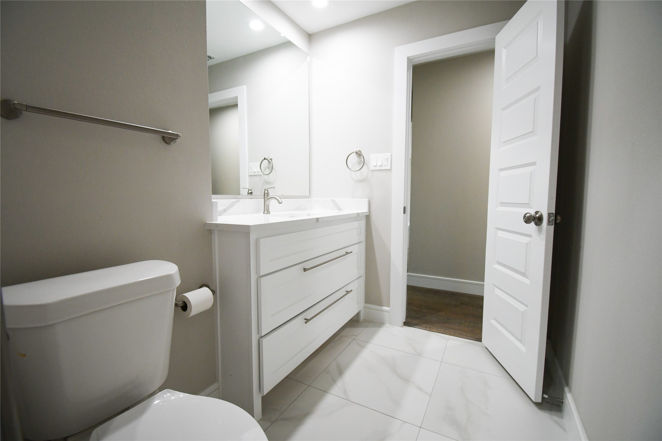 1422 Addington Street, Irving, TX, 75062