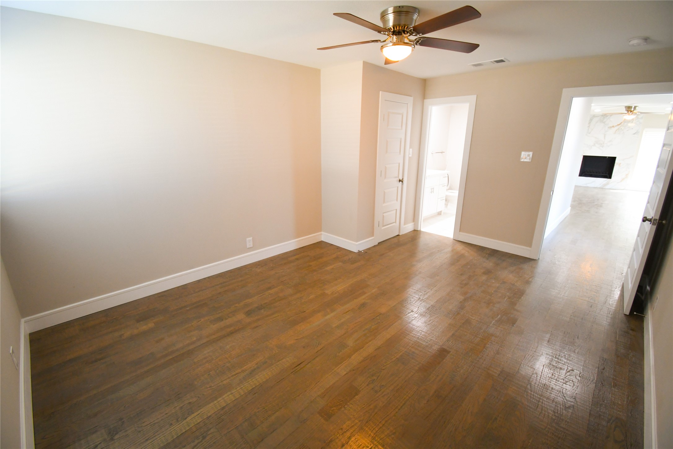 1422 Addington Street, Irving, TX, 75062