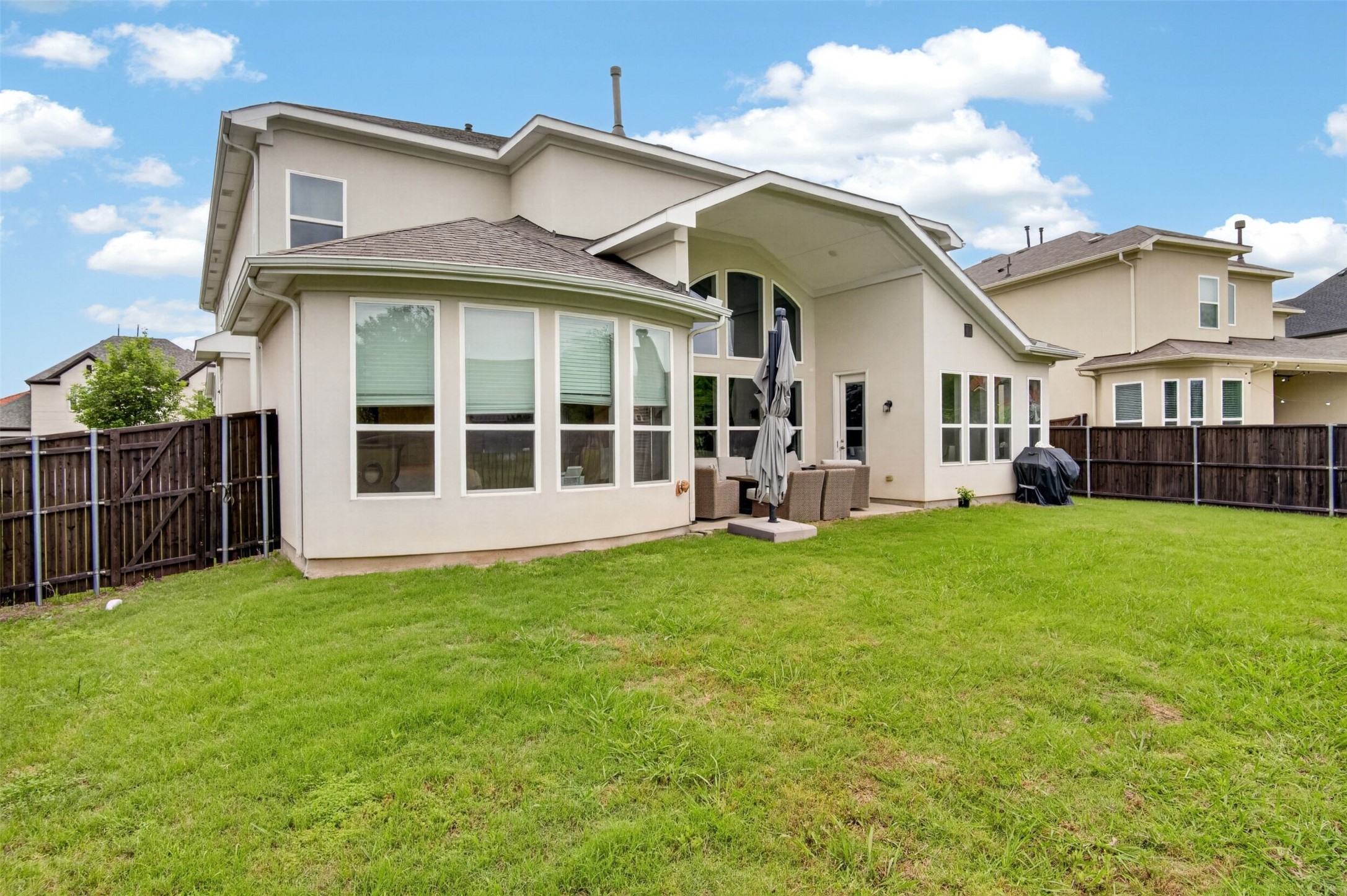 Property photo 02 of 6210 Claridge Lane, Frisco, TX 75035 | MLS #21258273