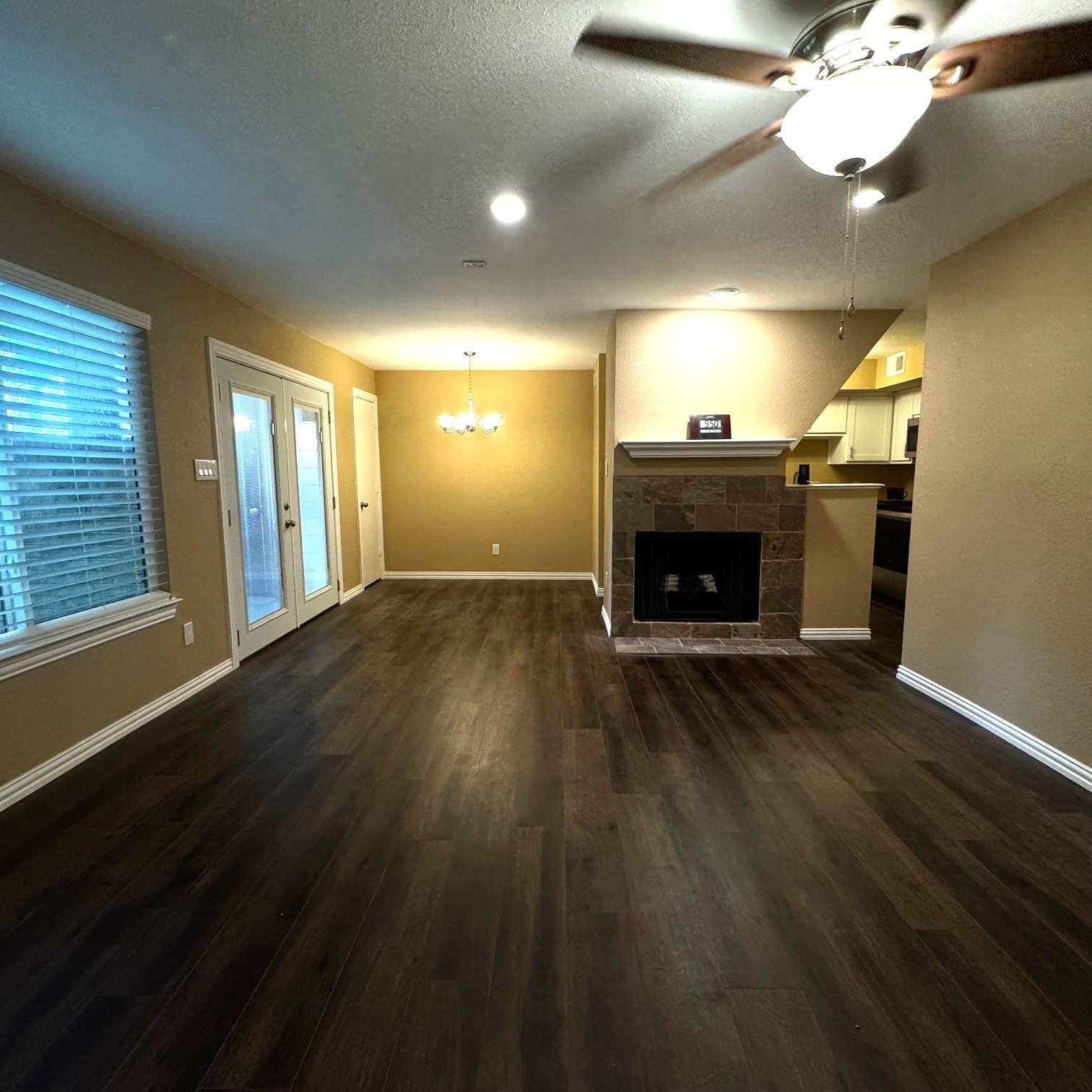 Property photo 04 of 2314 Bamboo Drive UNIT I105, Arlington, TX 76006 | MLS #21258306
