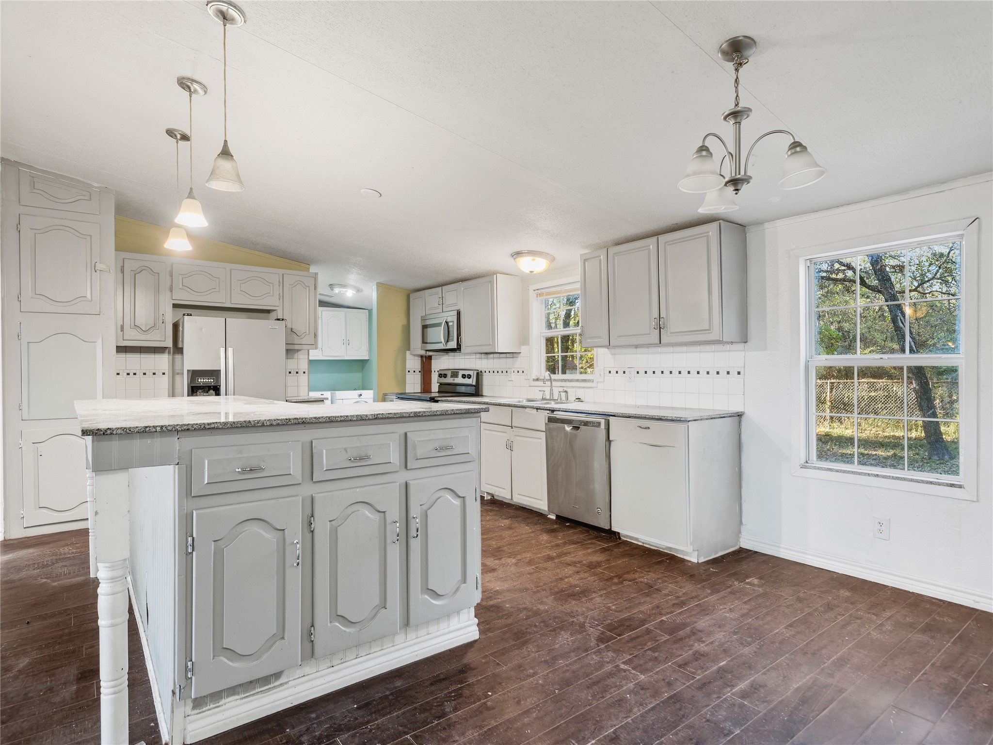 202 Forgotten Lane, Mabank, TX, 75156