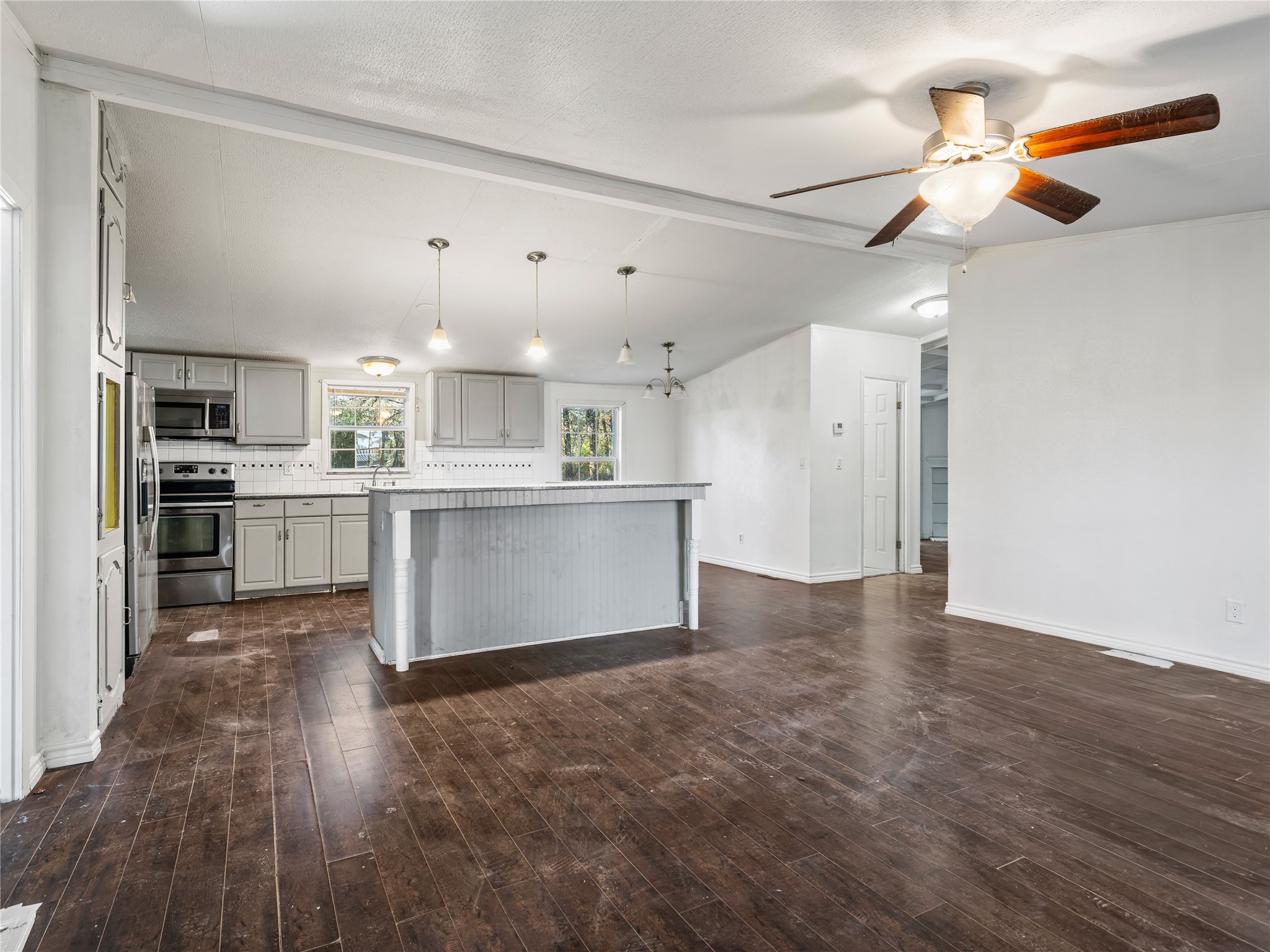 202 Forgotten Lane, Mabank, TX, 75156