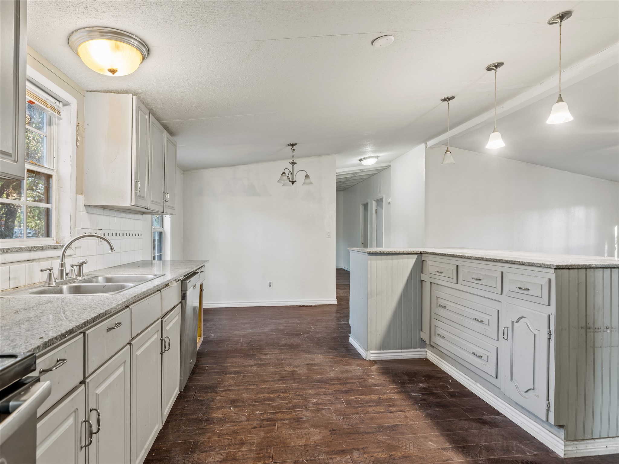 202 Forgotten Lane, Mabank, TX, 75156
