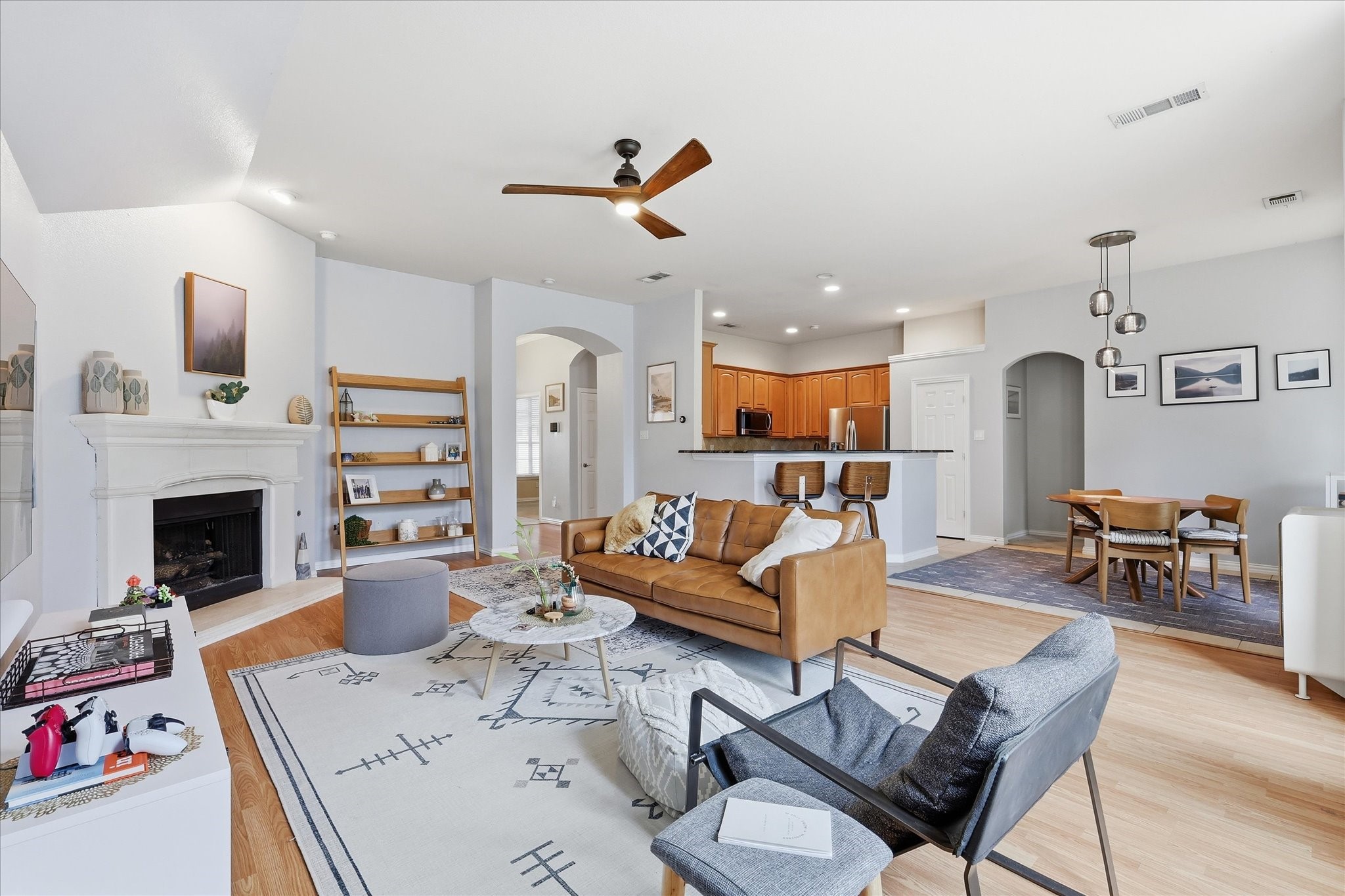 520 E Sandra Lane, Grand Prairie, TX, 75052