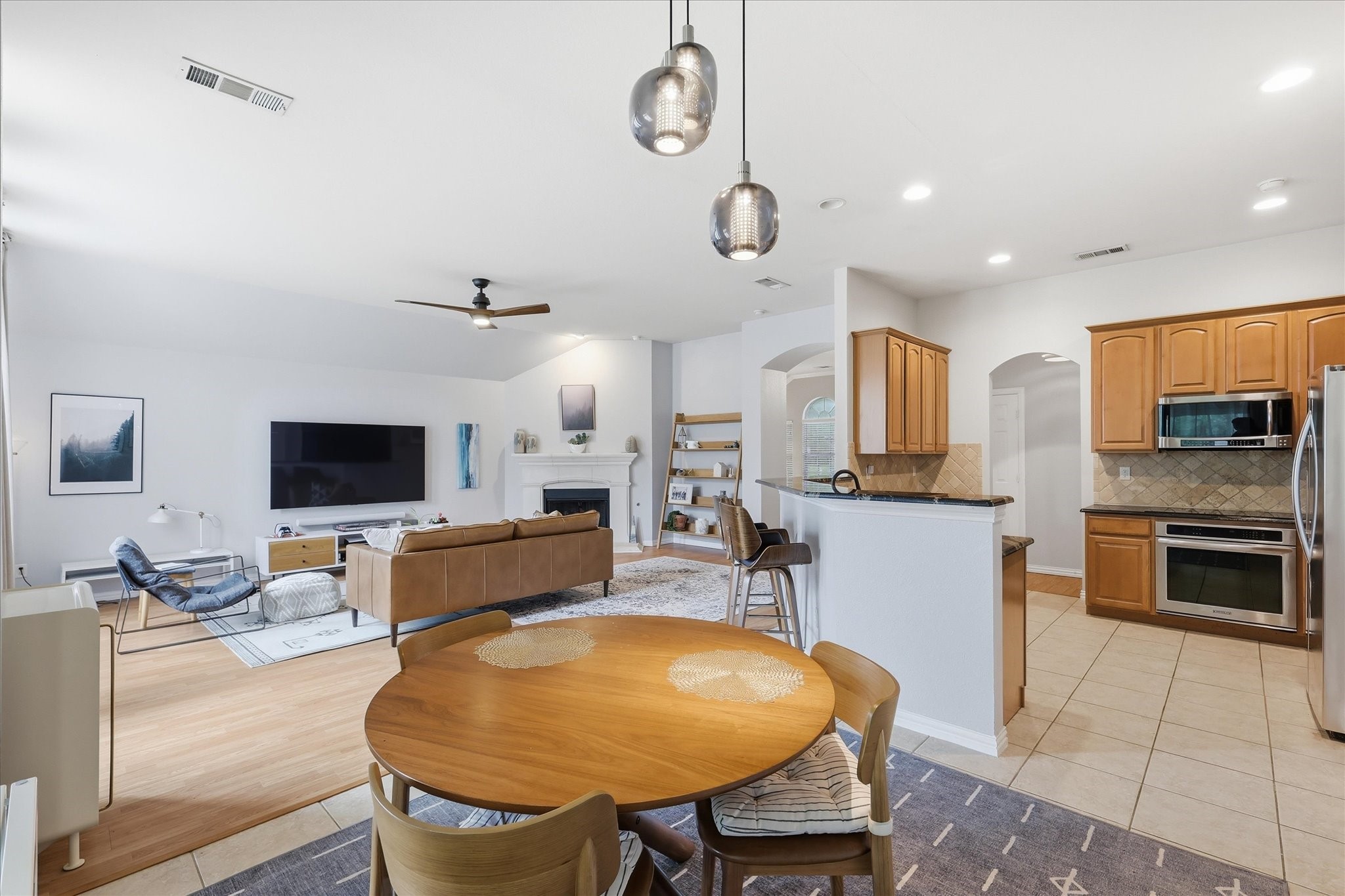 520 E Sandra Lane, Grand Prairie, TX, 75052
