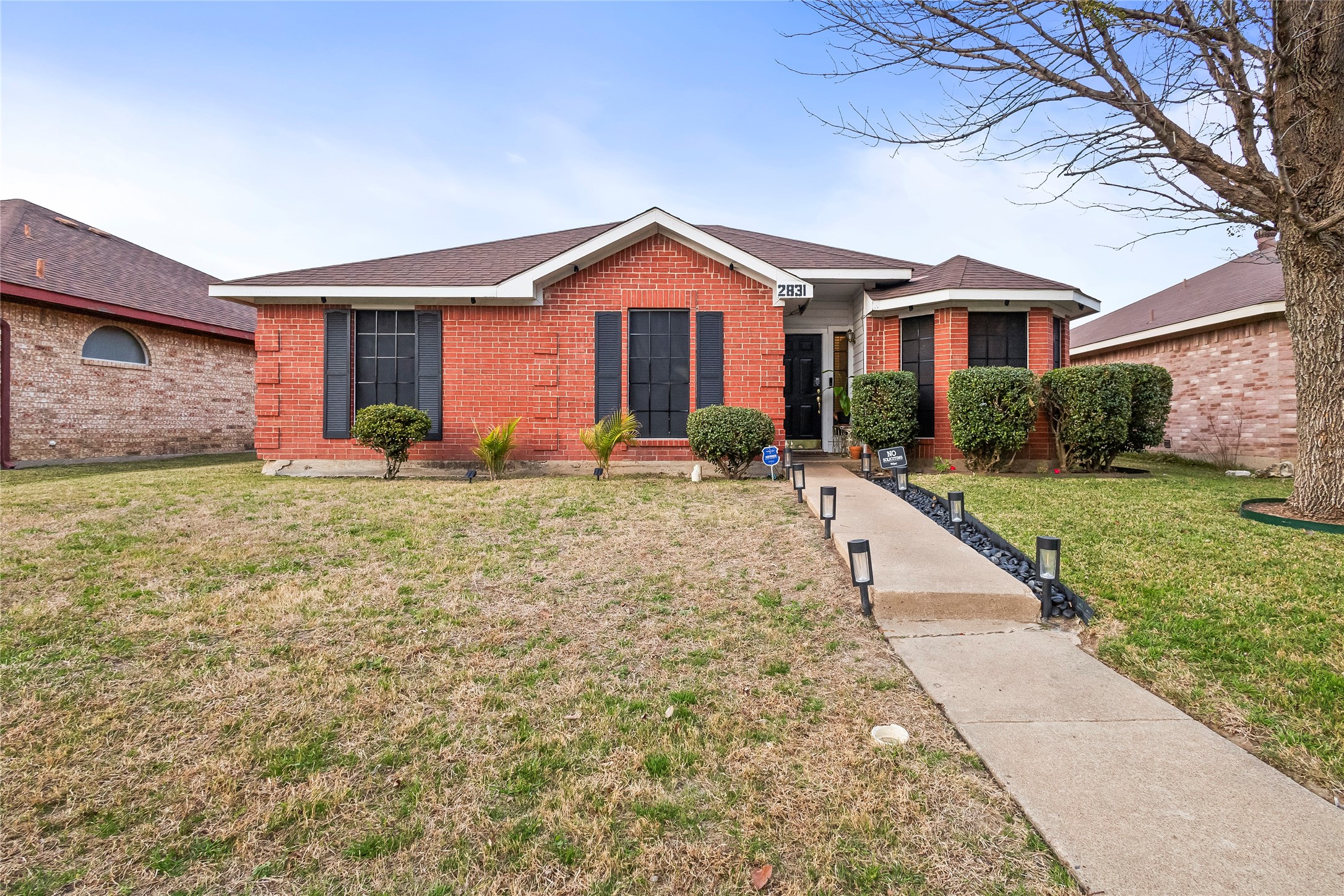 Property photo 01 of 2831 Saint Johns Avenue, Lancaster, TX 75146 | MLS #21258614