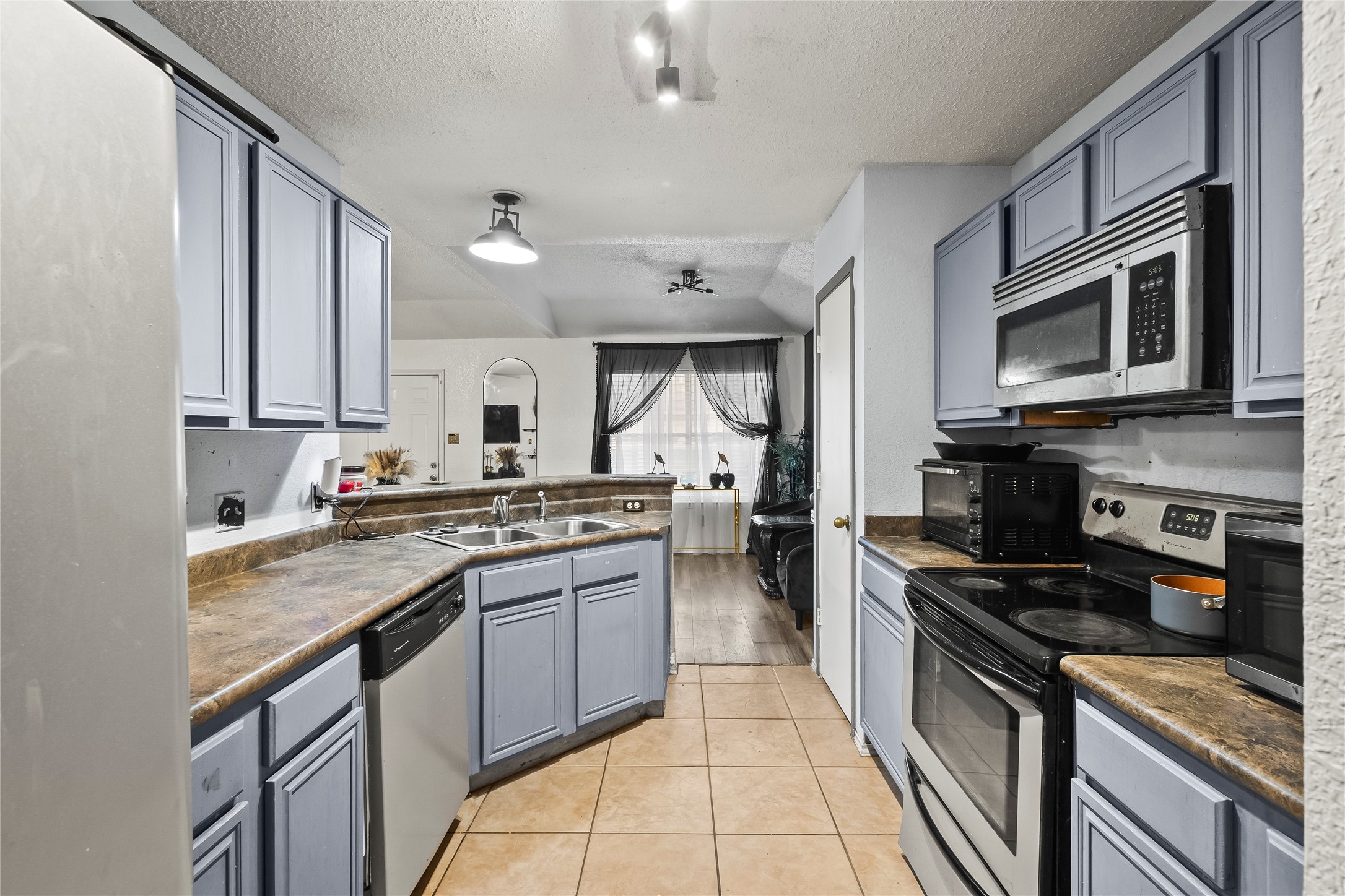 2831 Saint Johns Avenue, Lancaster, TX, 75146
