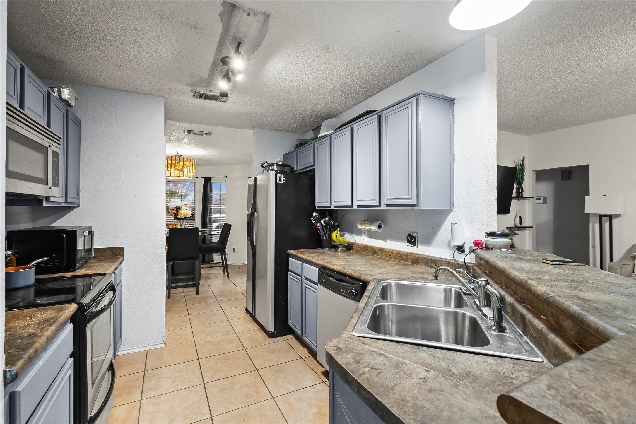 2831 Saint Johns Avenue, Lancaster, TX, 75146
