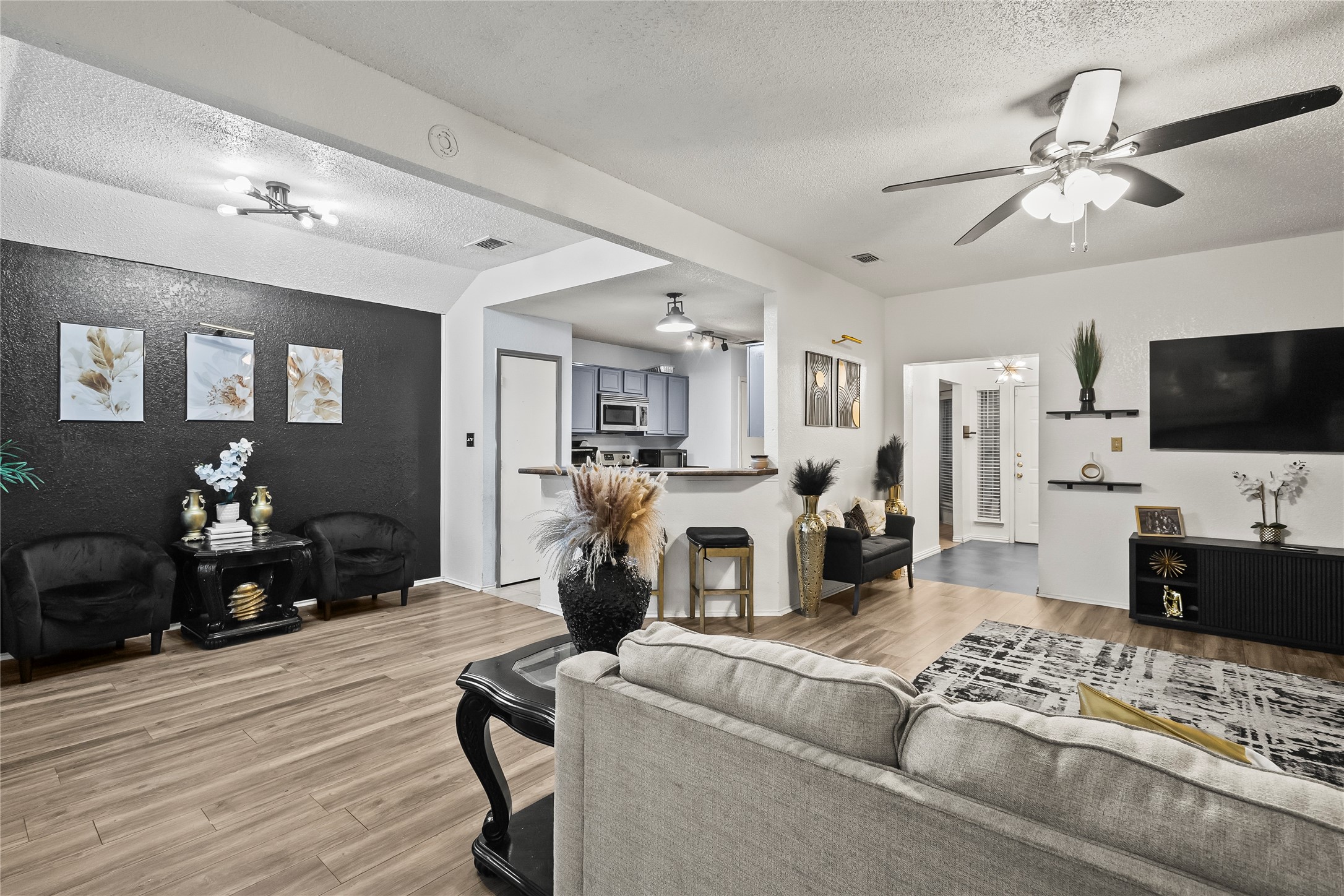 2831 Saint Johns Avenue, Lancaster, TX, 75146