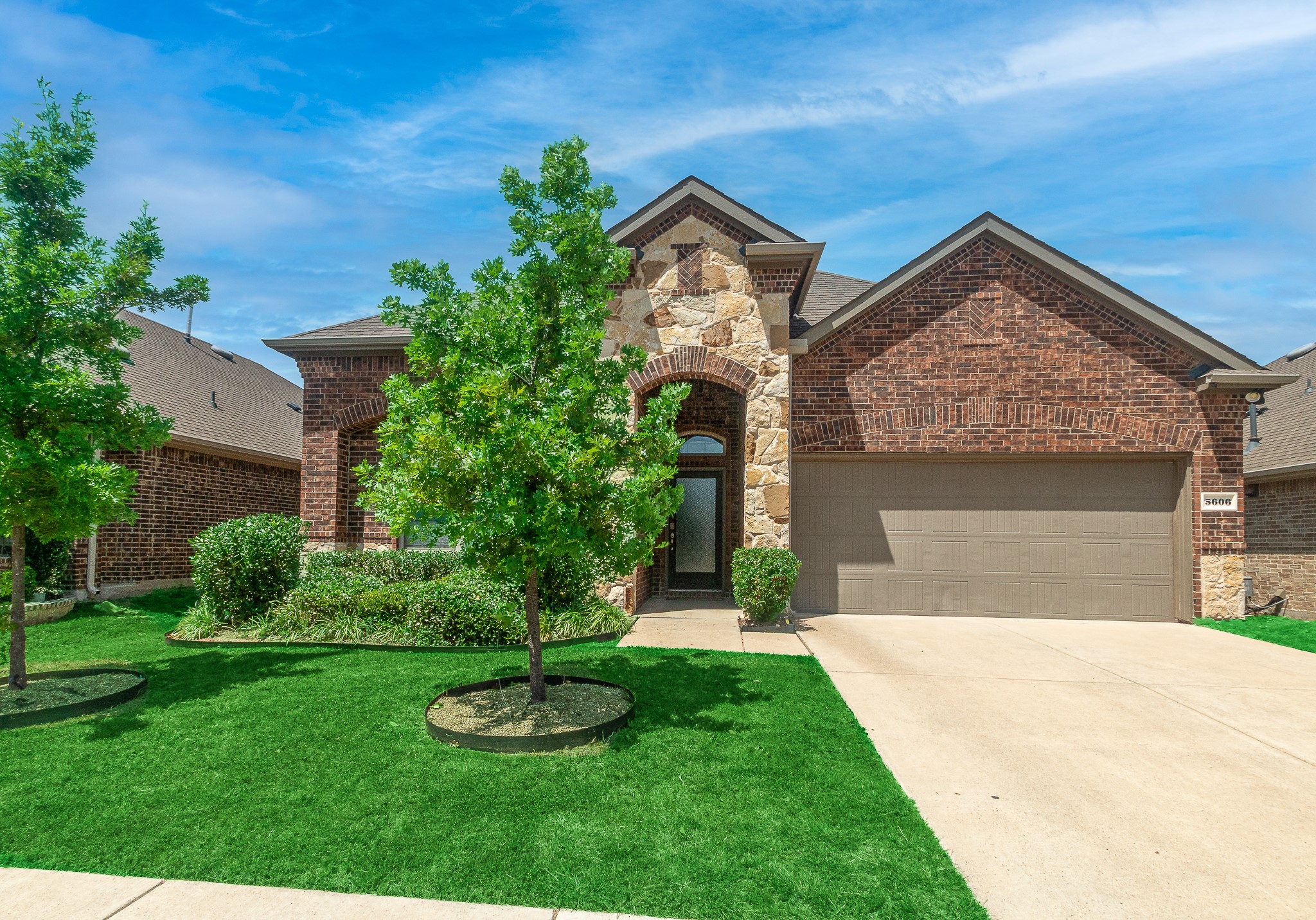 Property photo 01 of 5606 Durst Lane, Forney, TX 75126 | MLS #21258840