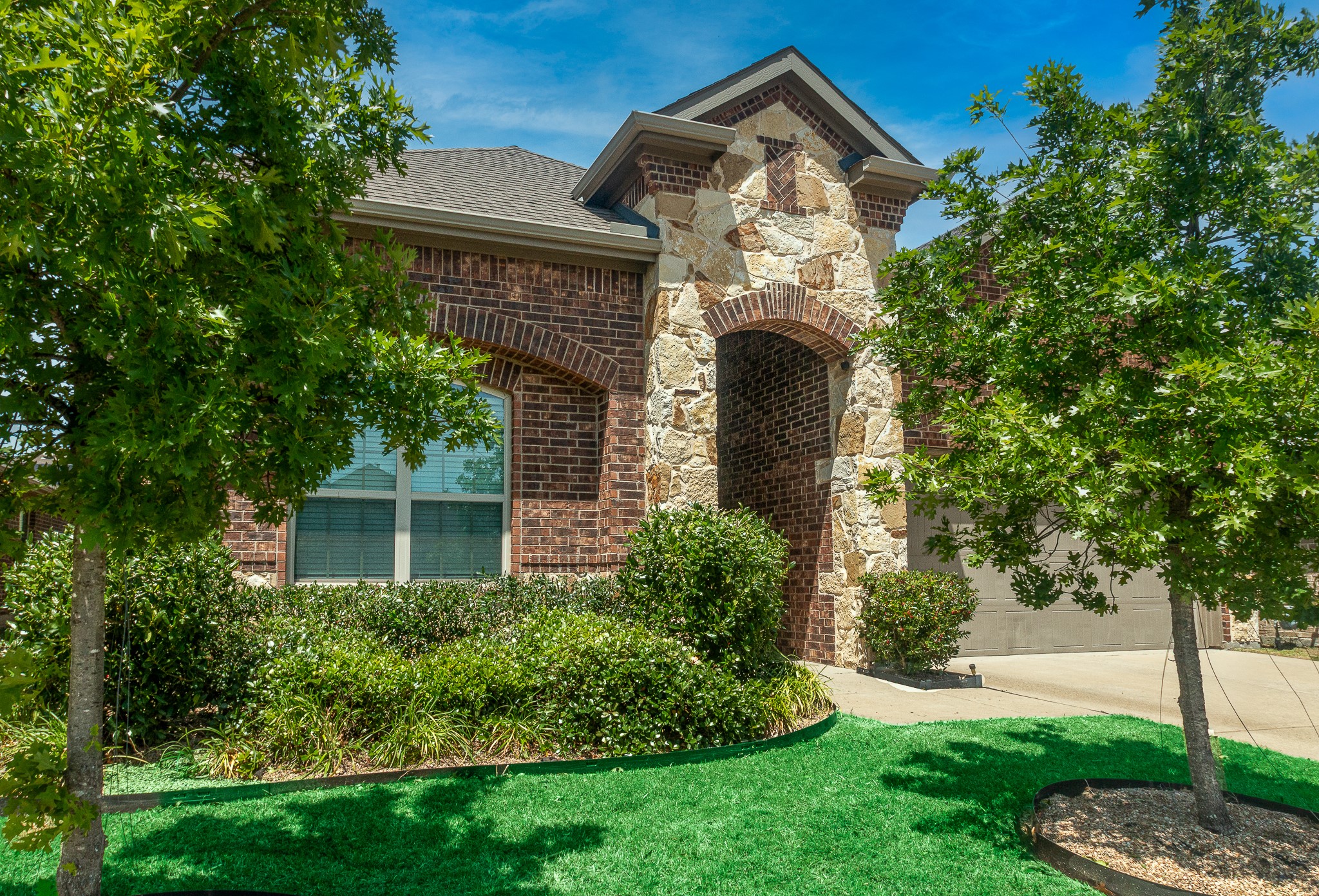 Property photo 02 of 5606 Durst Lane, Forney, TX 75126 | MLS #21258840