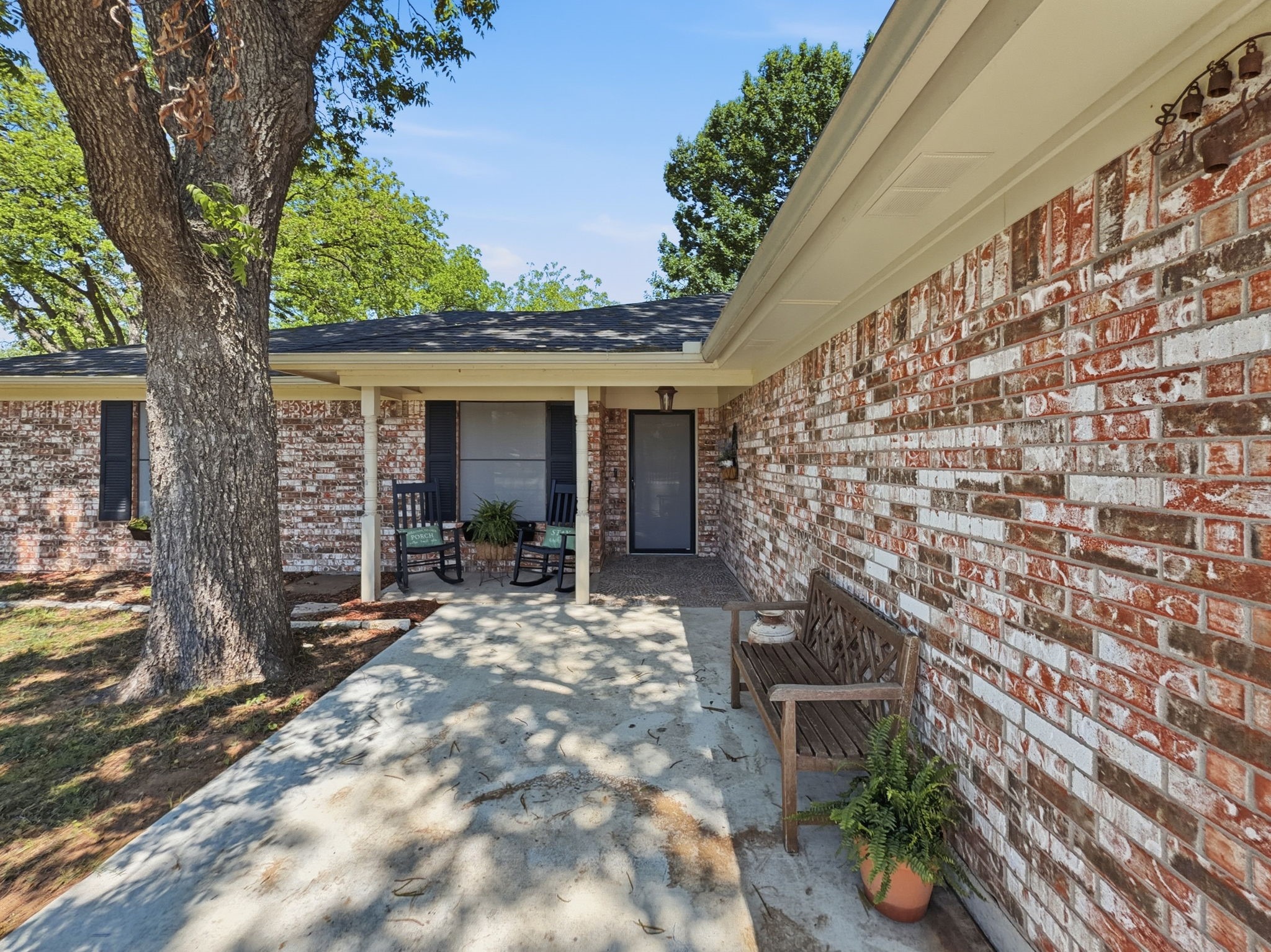1103 Holiday Court, Granbury, TX, 76048